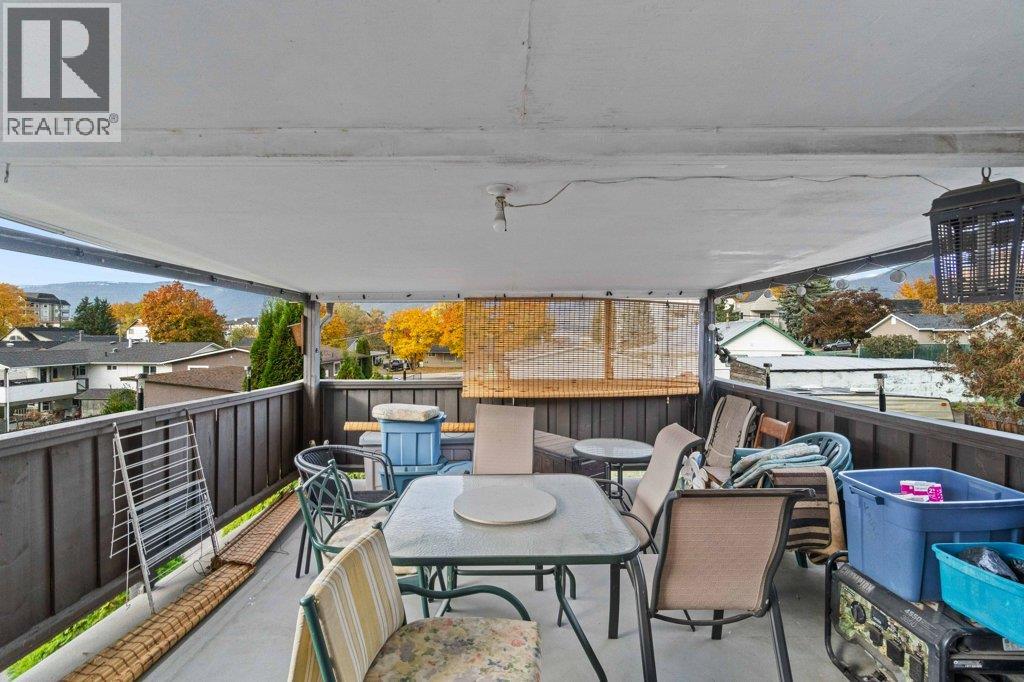 341 2 Street Se, Salmon Arm, British Columbia  V1E 4H3 - Photo 38 - 10366324