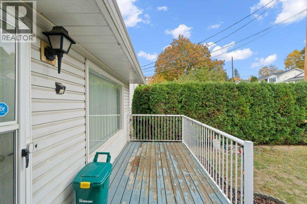 341 2 Street Se, Salmon Arm, British Columbia  V1E 4H3 - Photo 48 - 10366324