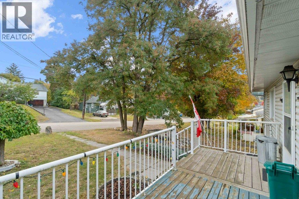 341 2 Street Se, Salmon Arm, British Columbia  V1E 4H3 - Photo 50 - 10366324