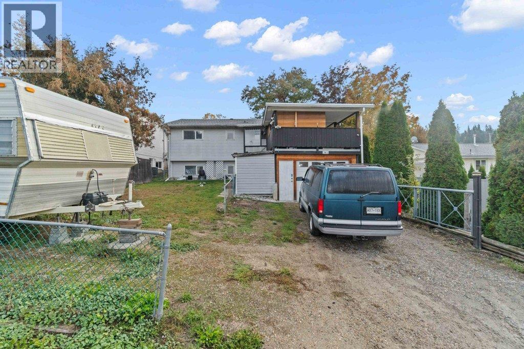 341 2 Street Se, Salmon Arm, British Columbia  V1E 4H3 - Photo 57 - 10366324