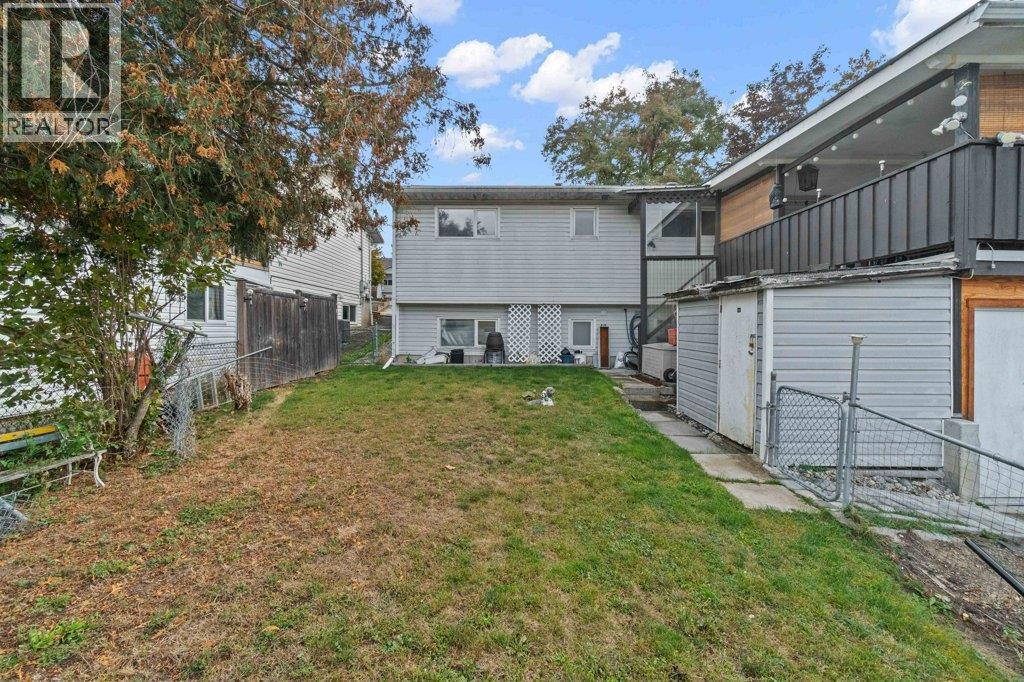 341 2 Street Se, Salmon Arm, British Columbia  V1E 4H3 - Photo 58 - 10366324