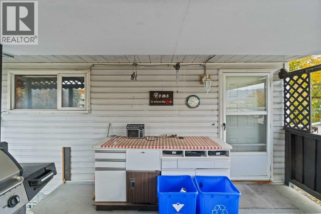 341 2 Street Se, Salmon Arm, British Columbia  V1E 4H3 - Photo 65 - 10366324