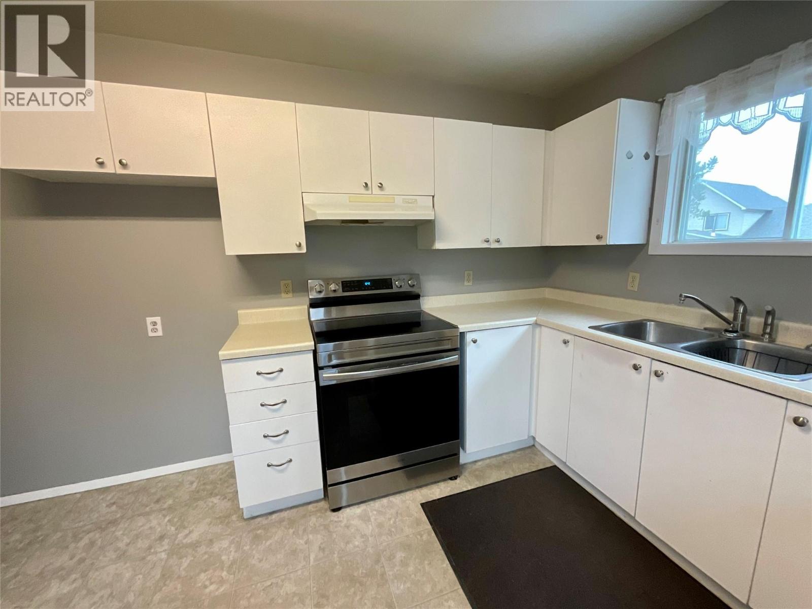 116 Bullmoose Crescent, Tumbler Ridge, British Columbia  V0C 2W0 - Photo 4 - 10366683