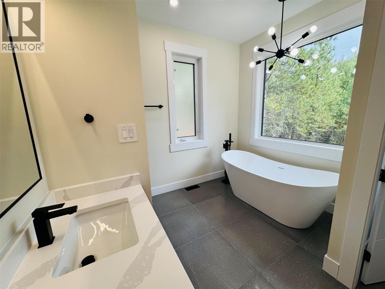 245 Prospect Drive, Grand Forks, British Columbia  V0H 1H2 - Photo 16 - 10366749