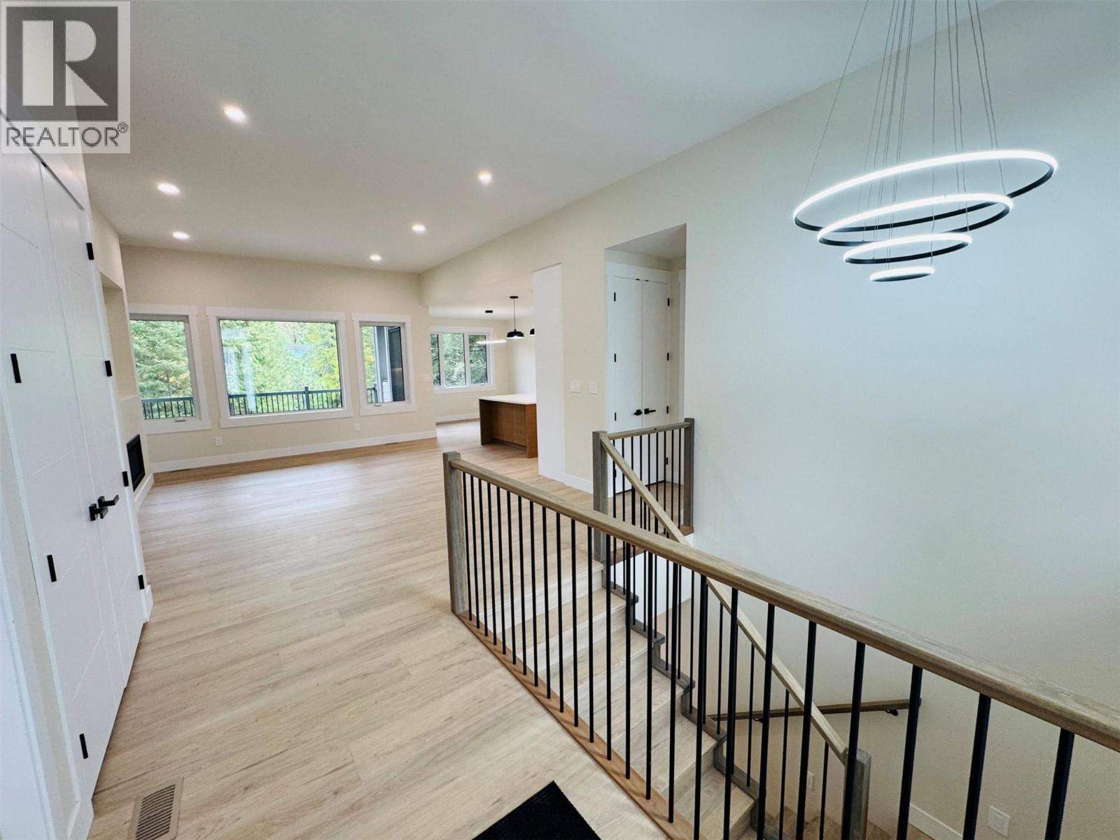 245 Prospect Drive, Grand Forks, British Columbia  V0H 1H2 - Photo 4 - 10366749