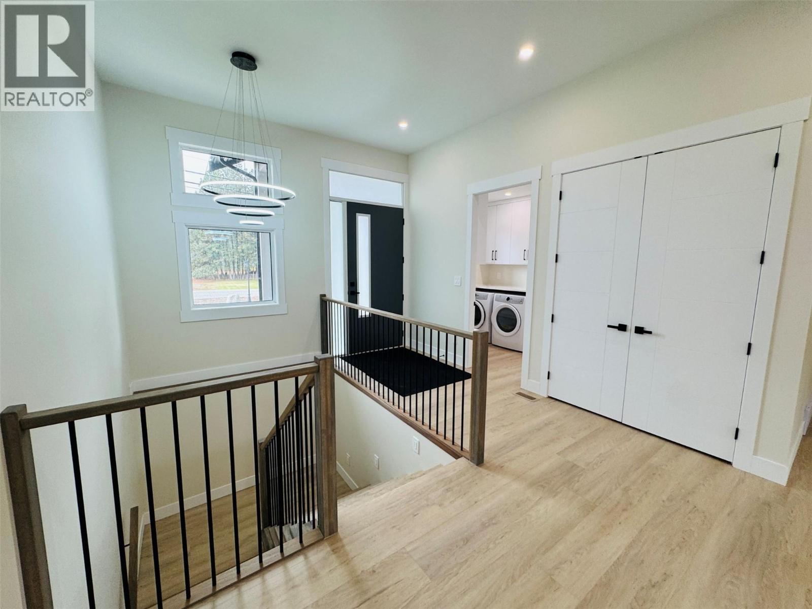 245 Prospect Drive, Grand Forks, British Columbia  V0H 1H2 - Photo 5 - 10366749