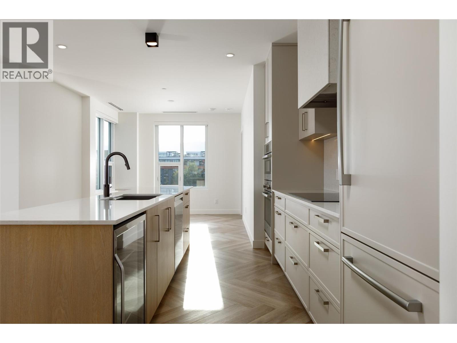 3340 Lakeshore Road Unit# 511, Kelowna, British Columbia  V1W 0H6 - Photo 4 - 10366747