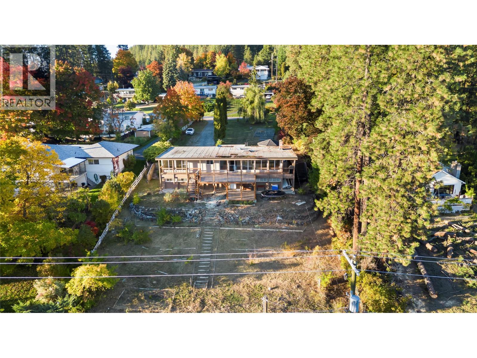 2424 Crawford Street, Creston, British Columbia  V0B 1G5 - Photo 1 - 10366708