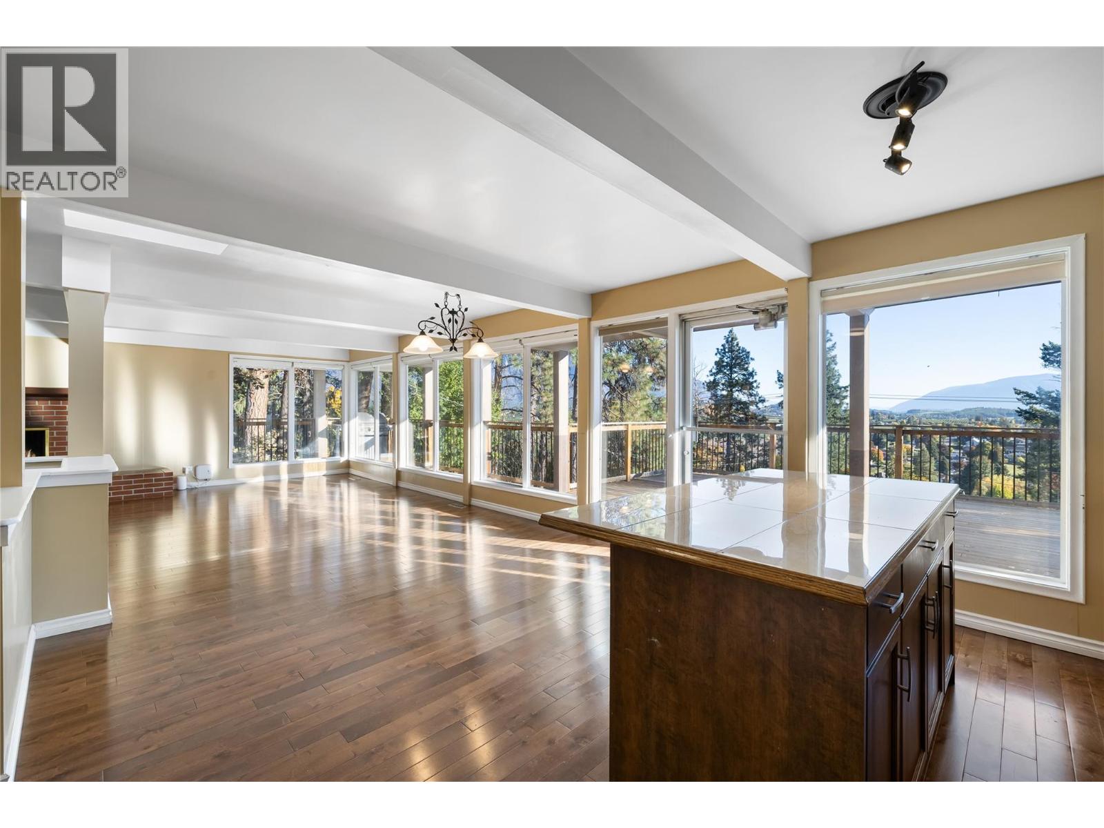 2424 Crawford Street, Creston, British Columbia  V0B 1G5 - Photo 18 - 10366708