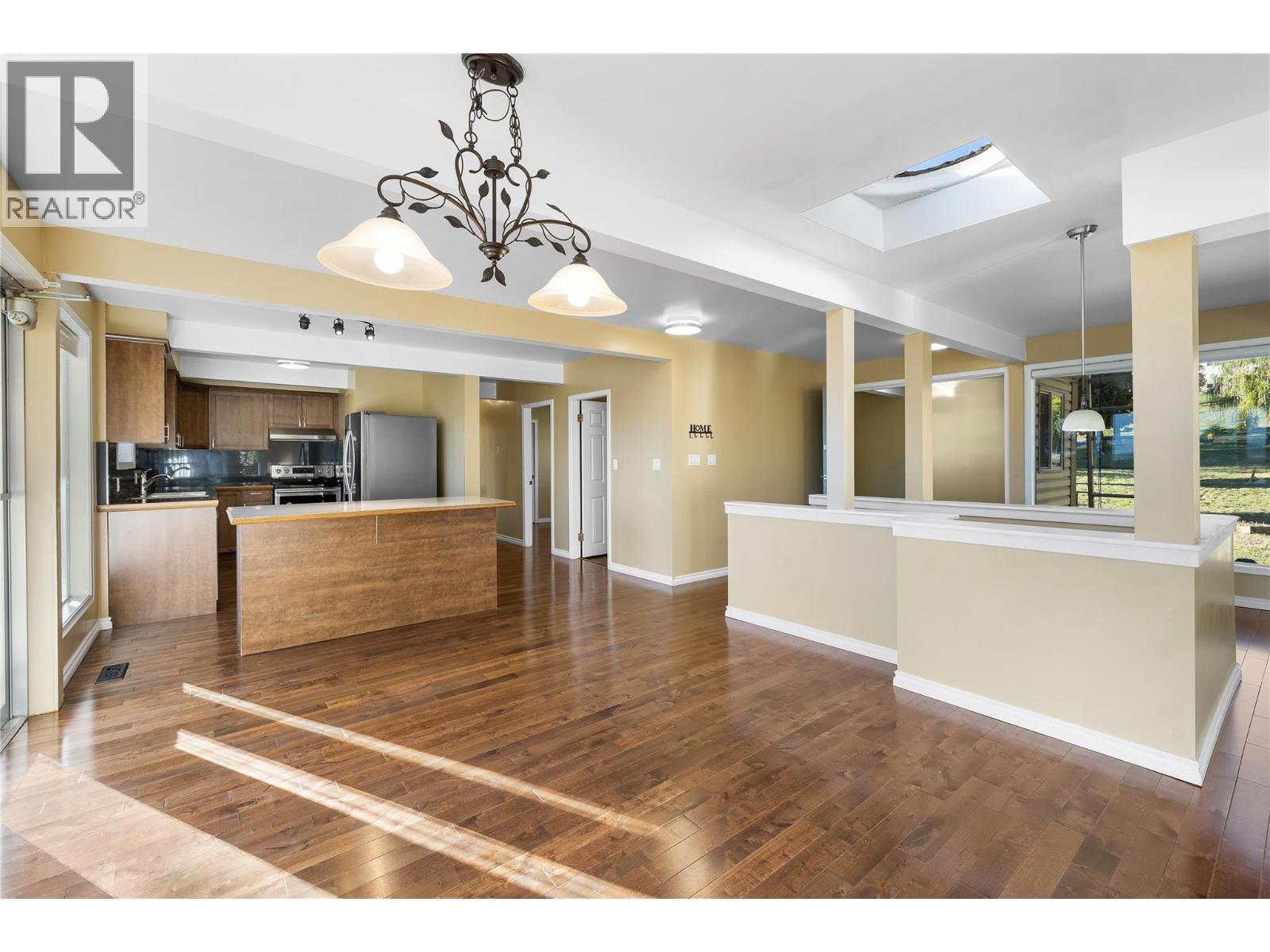 2424 Crawford Street, Creston, British Columbia  V0B 1G5 - Photo 9 - 10366708