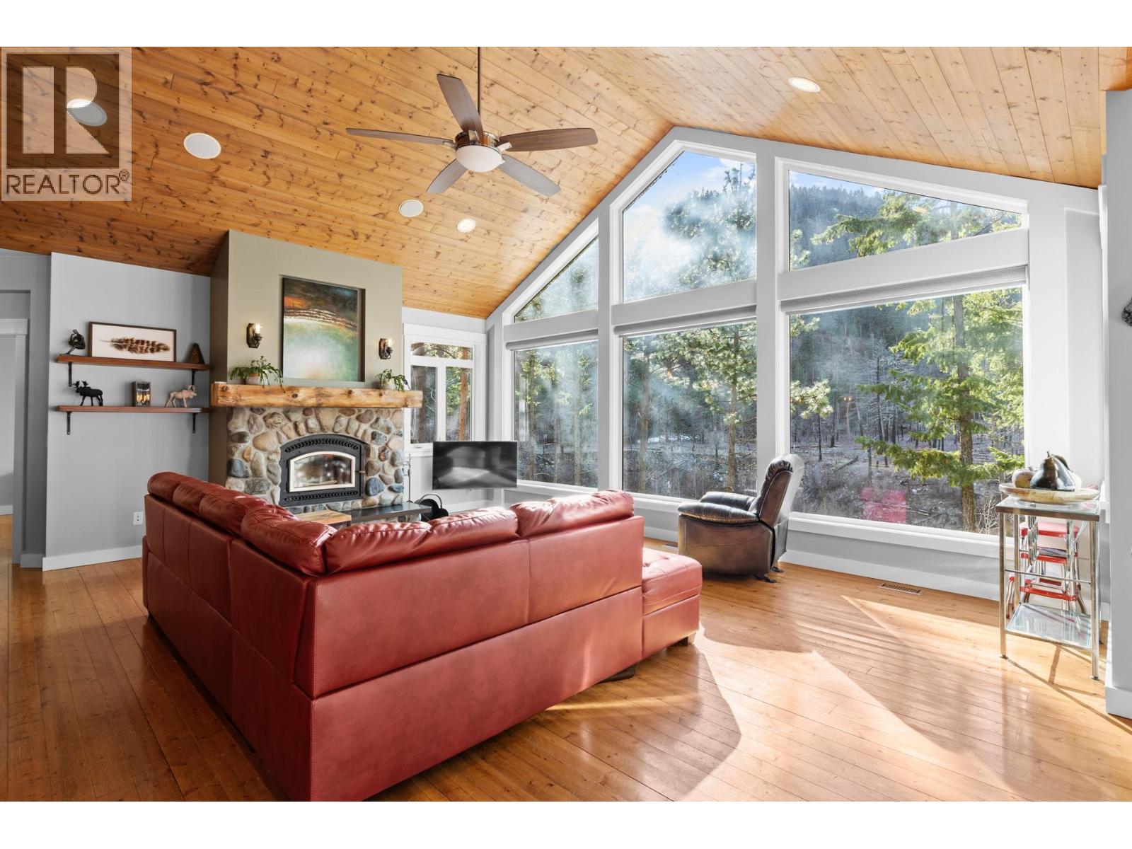 4802 Trepanier Road, Peachland, British Columbia  V0H 1X2 - Photo 17 - 10366819