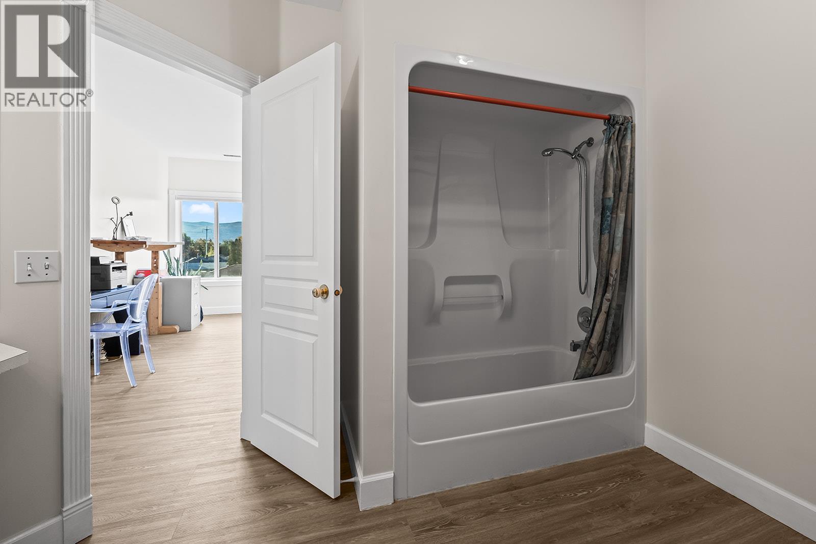 1940 Richter Street Unit# 203, Kelowna, British Columbia  V1Y 2N2 - Photo 19 - 10366103