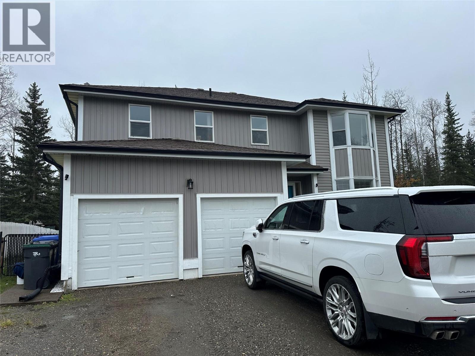 8 Sentinal Place, Tumbler Ridge, British Columbia  V0C 2W0 - Photo 1 - 10366873