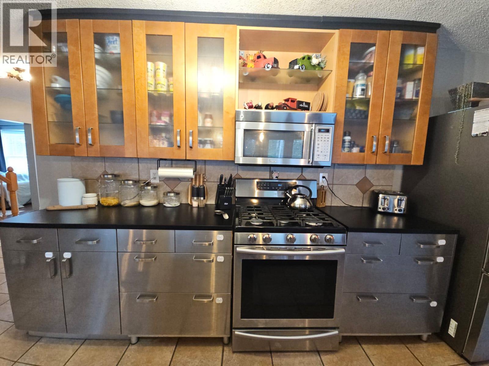 8 Sentinal Place, Tumbler Ridge, British Columbia  V0C 2W0 - Photo 20 - 10366873