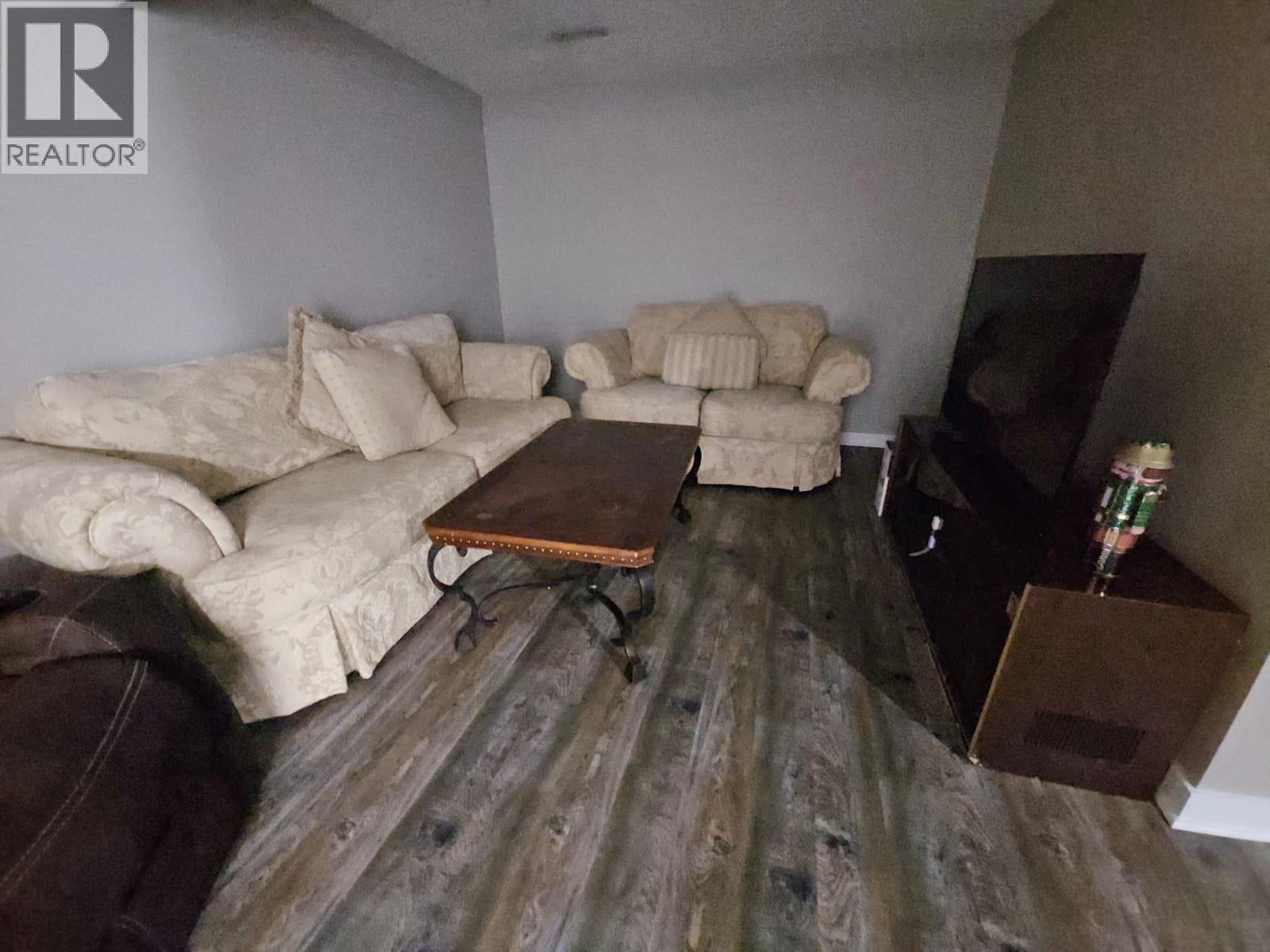 8 Sentinal Place, Tumbler Ridge, British Columbia  V0C 2W0 - Photo 69 - 10366873