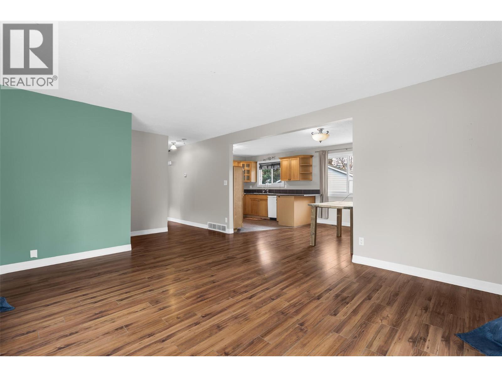 335 Nechiefman Street, Princeton, British Columbia  V0X 1W0 - Photo 7 - 10366866