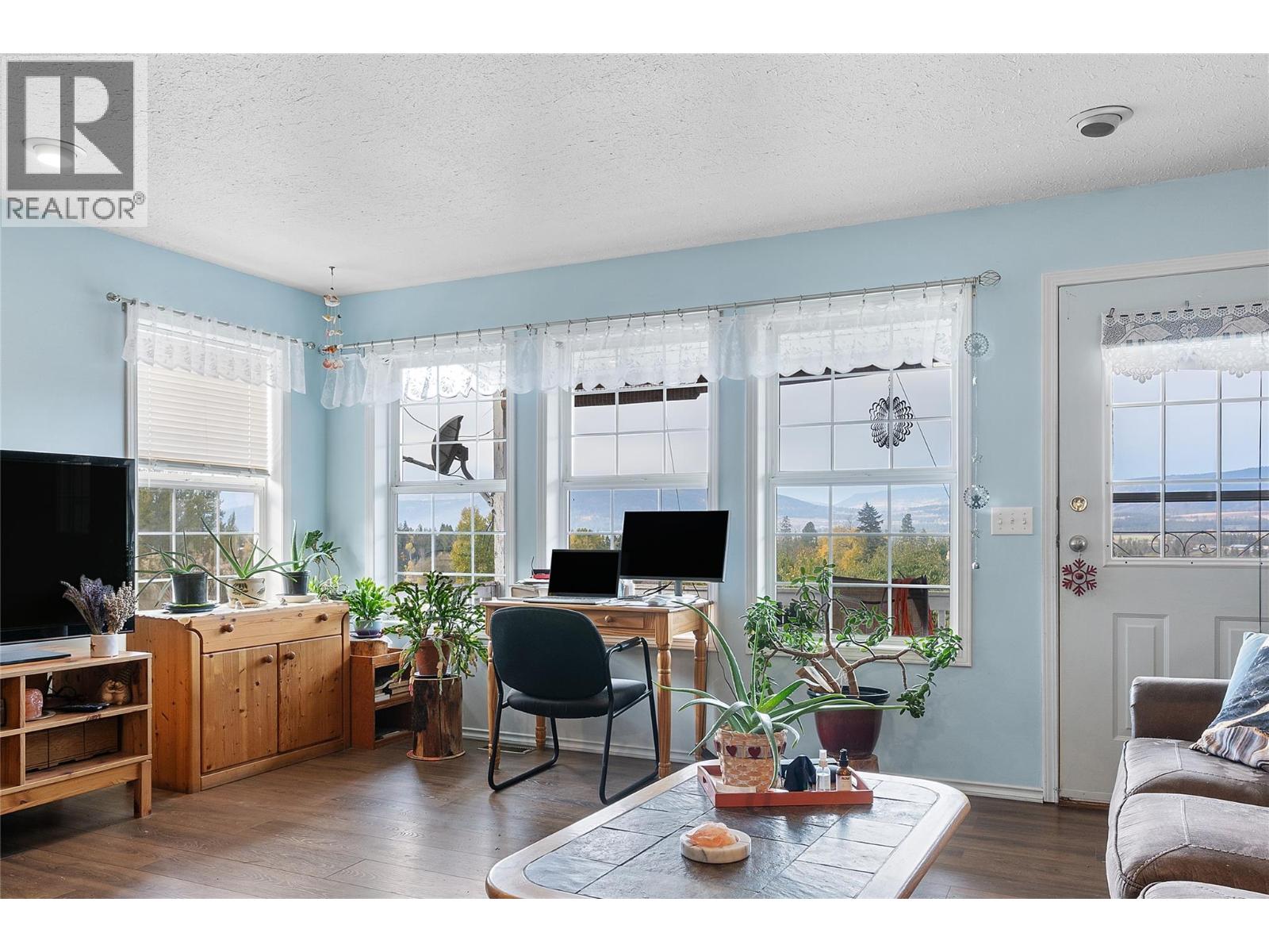 1277 Mountain View Road, Spallumcheen, British Columbia  V4Y 0S3 - Photo 16 - 10366493