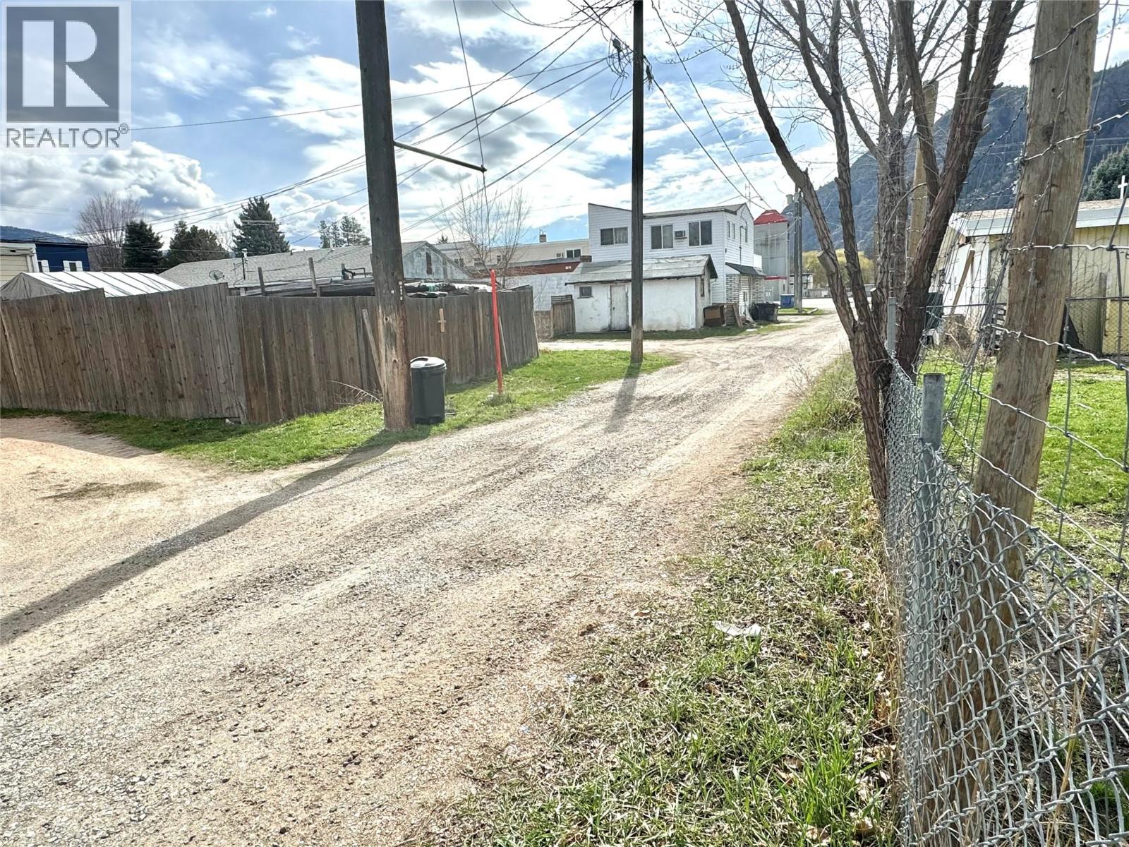 1021 Willow Street, Okanagan Falls, British Columbia  V0H 1R4 - Photo 44 - 10366857