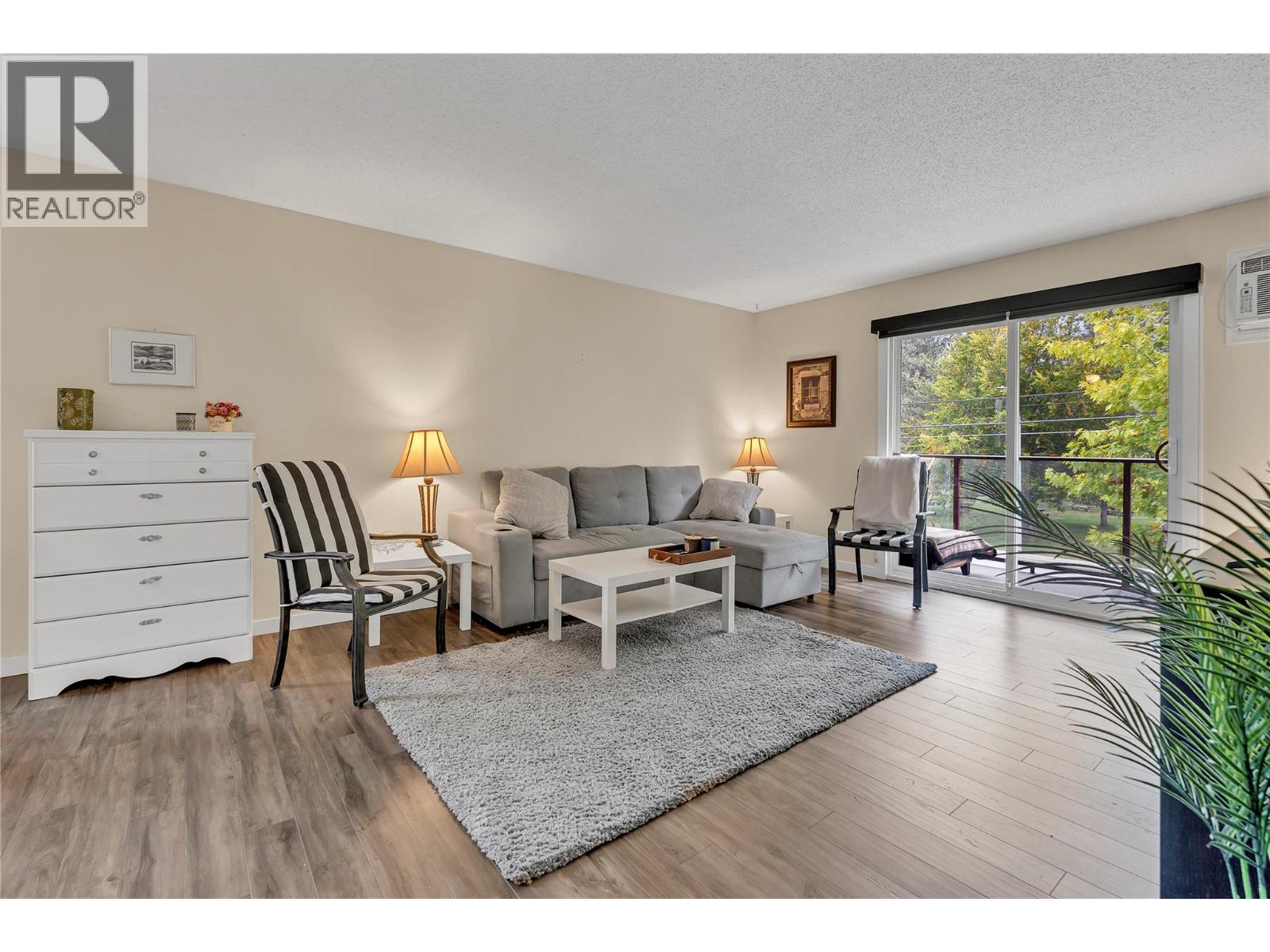 110 Skaha Place Unit# 310, Penticton, British Columbia  V2A 7L1 - Photo 5 - 10366727