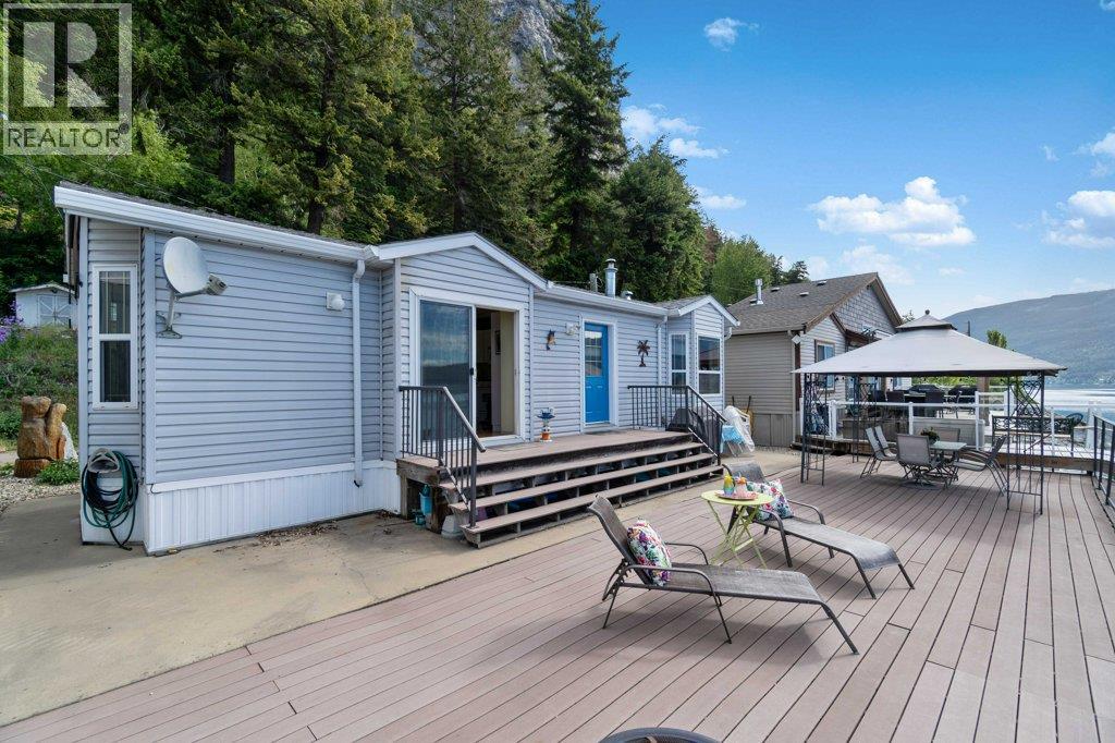 4109 Hacking Road Unit# 4, Tappen, British Columbia  V0E 2X1 - Photo 1 - 10366779