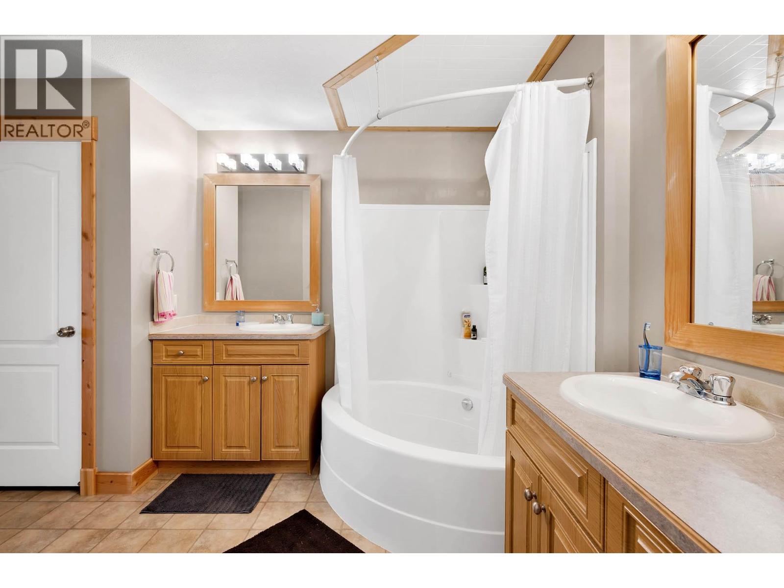 5873 Lac Le Jeune Road, Kamloops, British Columbia  V1S 1Y8 - Photo 17 - 10366882