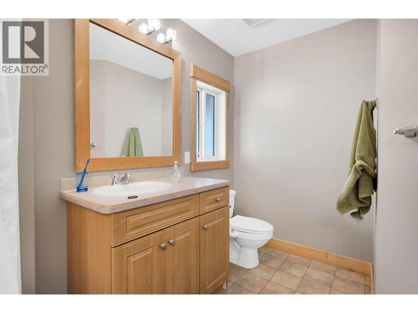 5873 Lac Le Jeune Road, Kamloops, British Columbia  V1S 1Y8 - Photo 18 - 10366882