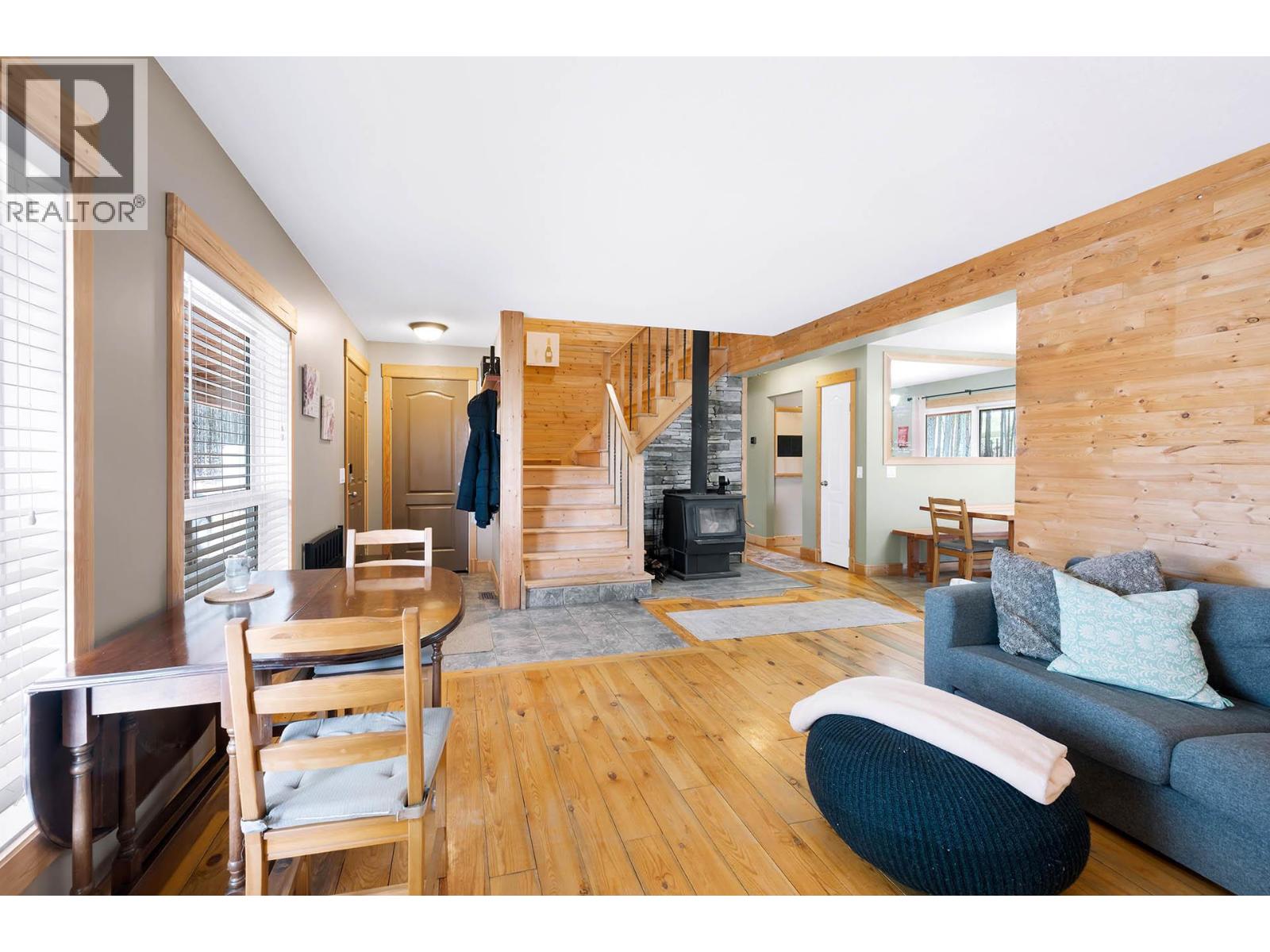 5873 Lac Le Jeune Road, Kamloops, British Columbia  V1S 1Y8 - Photo 6 - 10366882