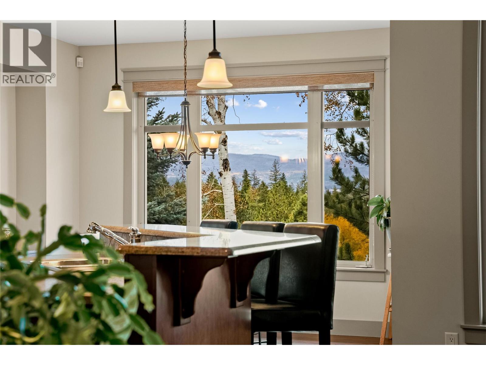 203 Longspoon Drive, Vernon, British Columbia  V1H 2H6 - Photo 10 - 10366807