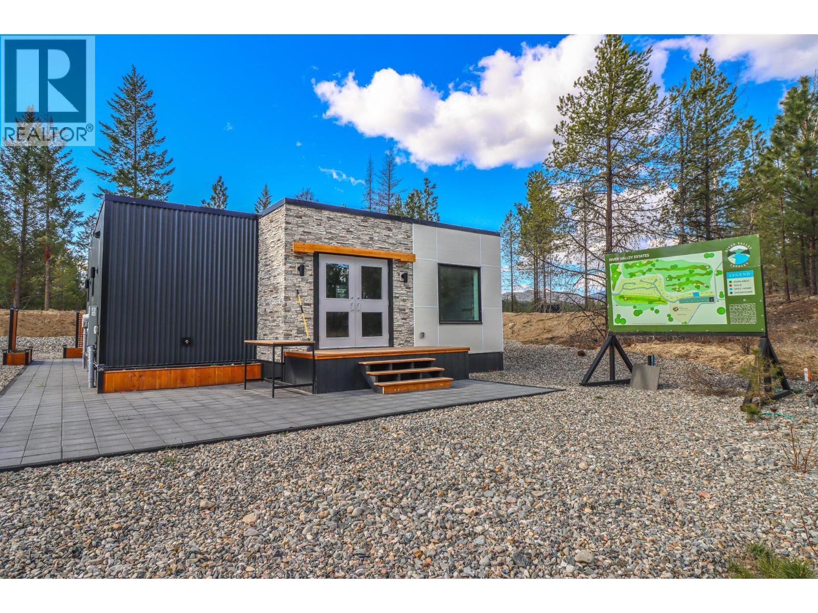 240 Corral Boulevard, Cranbrook, British Columbia  V1C 0C2 - Photo 12 - 10366899