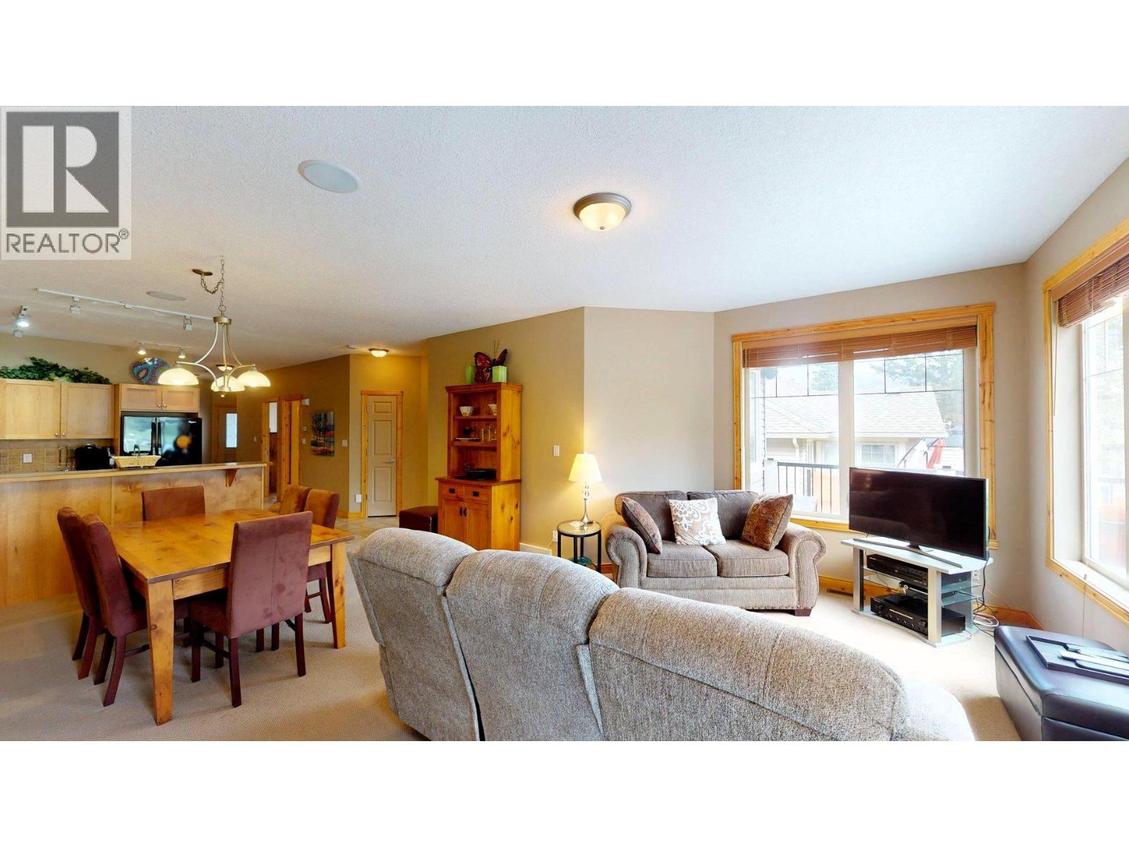 4886 Ridge Road, Radium Hot Springs, British Columbia  V0A 1M0 - Photo 12 - 10366875