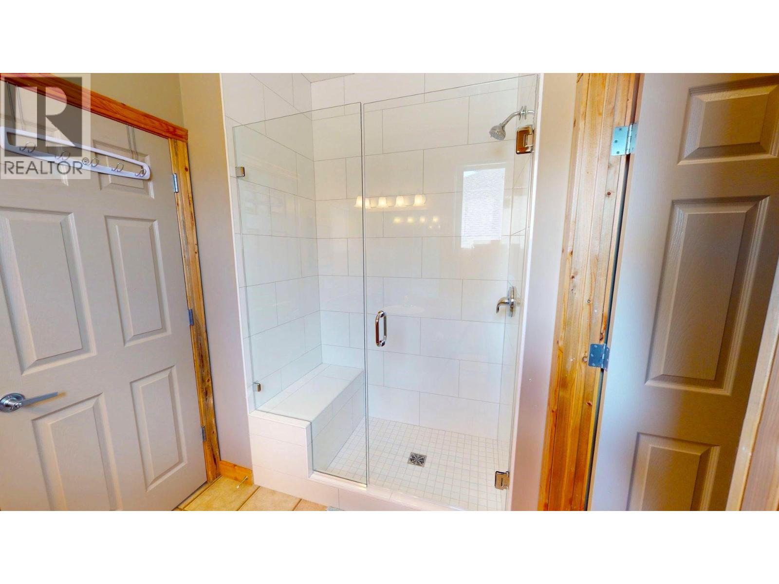 4886 Ridge Road, Radium Hot Springs, British Columbia  V0A 1M0 - Photo 30 - 10366875