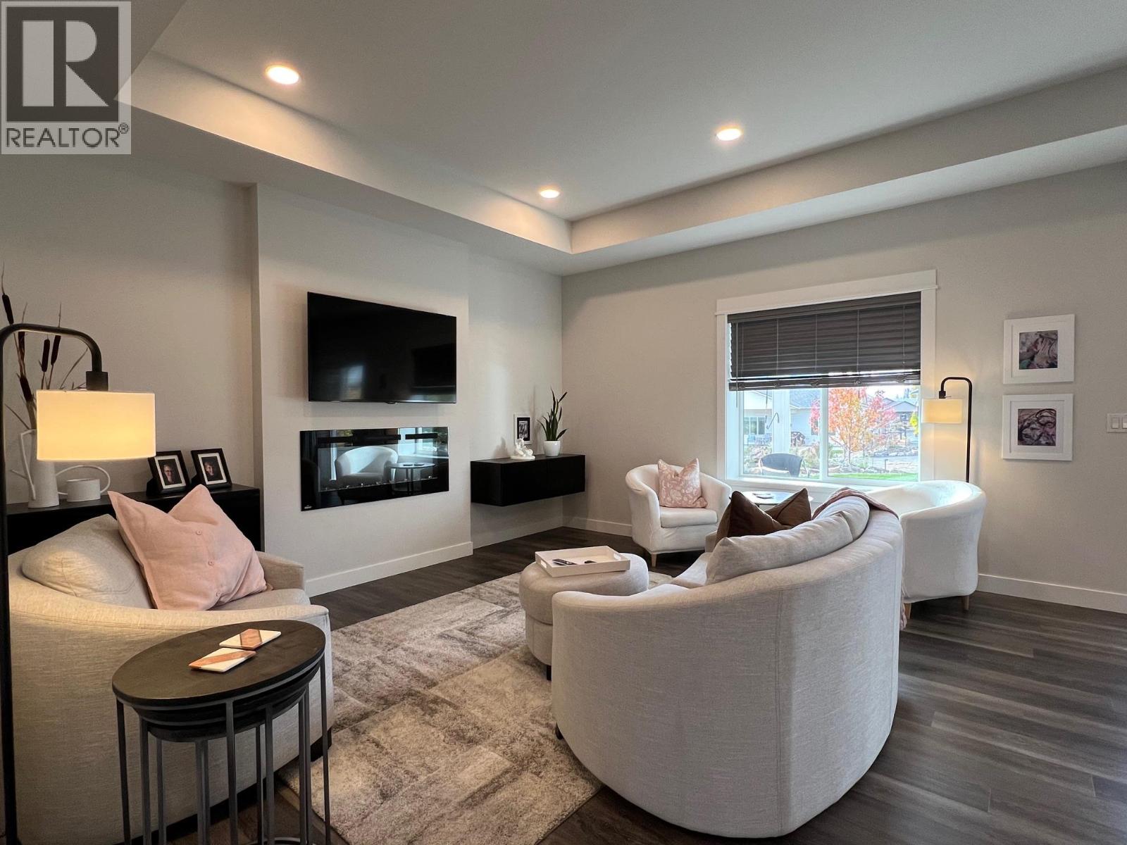 935 9th Avenue, Vernon, British Columbia  V1H 1Z1 - Photo 4 - 10366786