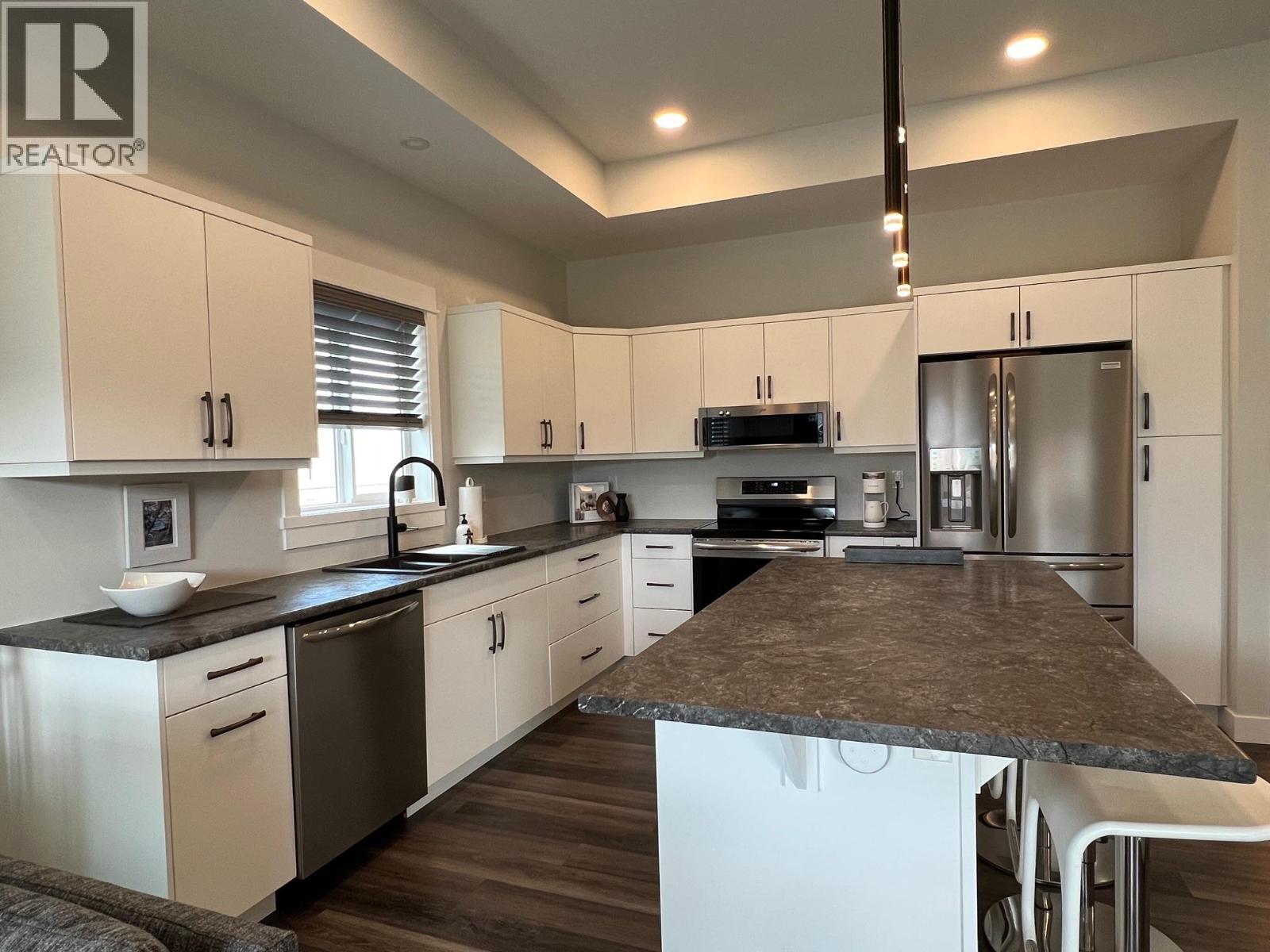 935 9th Avenue, Vernon, British Columbia  V1H 1Z1 - Photo 8 - 10366786