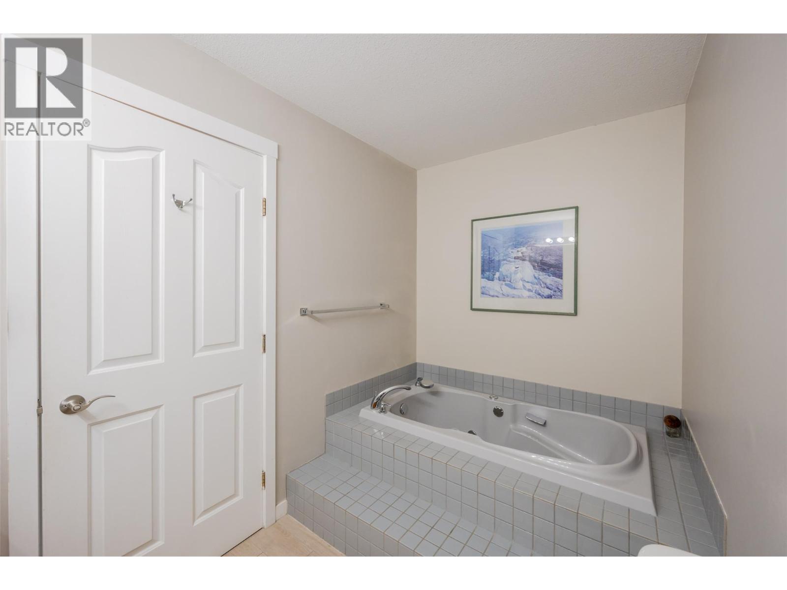 138 Evergreen Crescent, Penticton, British Columbia  V2A 7Y5 - Photo 15 - 10366533