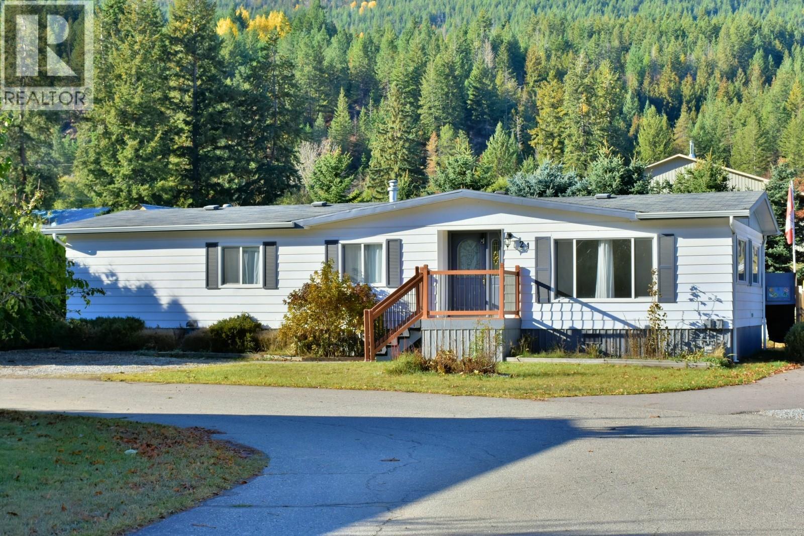 2930 Brown Road Unit# 21, Salmon Arm, British Columbia  V1E 3K3 - Photo 1 - 10366656
