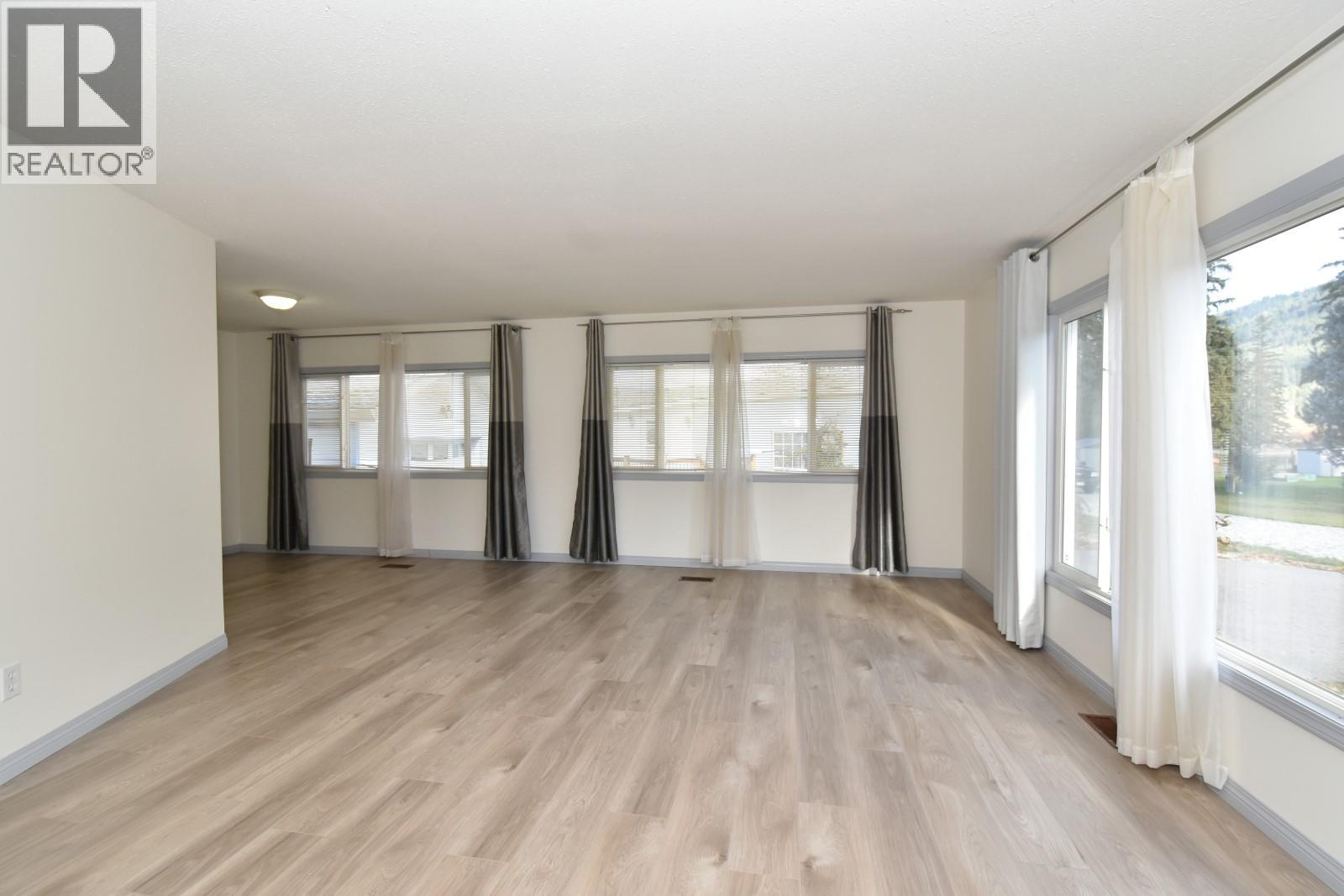 2930 Brown Road Unit# 21, Salmon Arm, British Columbia  V1E 3K3 - Photo 8 - 10366656