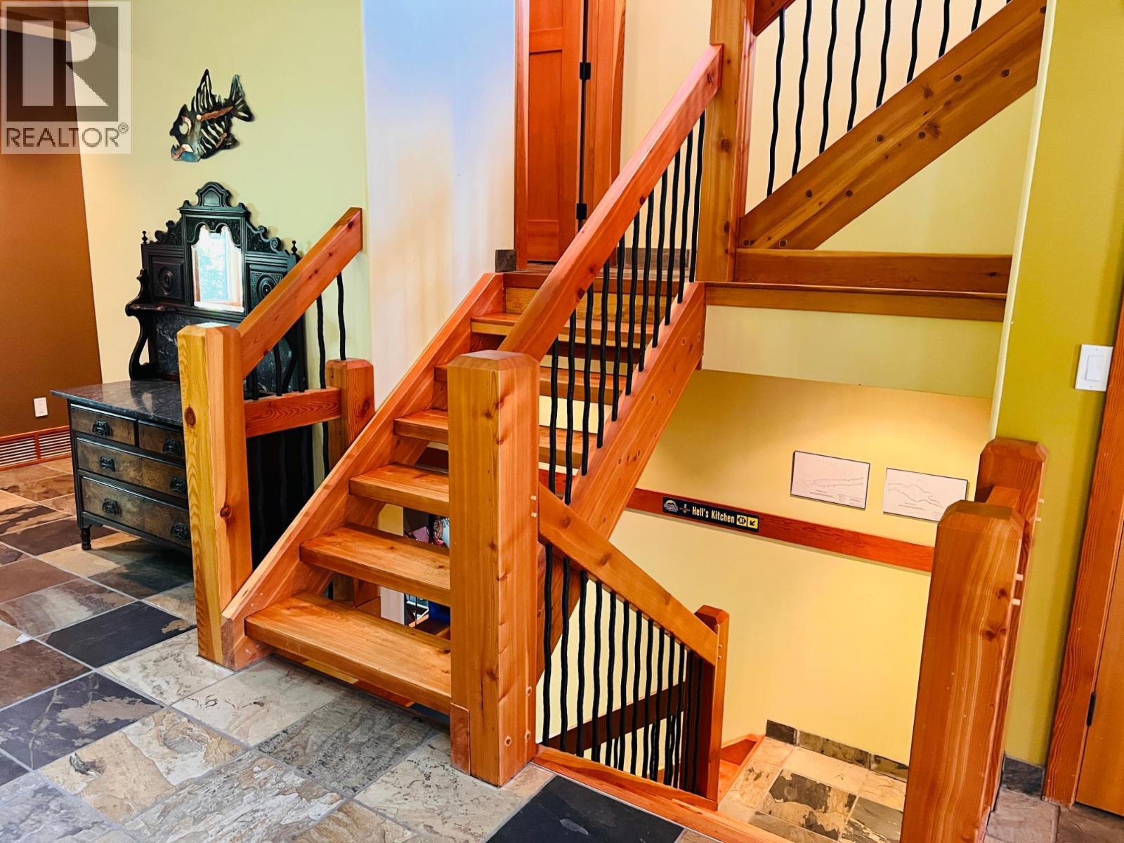 2557 Ledgerock Ridge, Invermere, British Columbia  V0A 1K6 - Photo 46 - 10366803