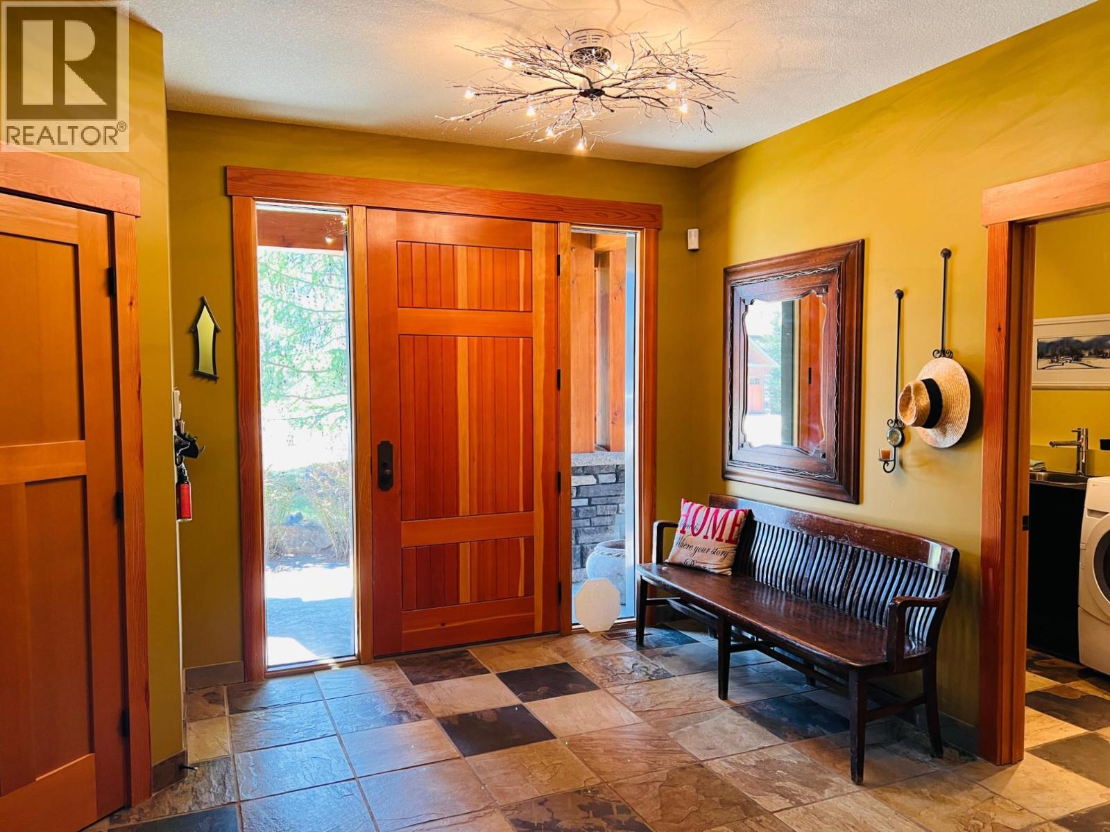 2557 Ledgerock Ridge, Invermere, British Columbia  V0A 1K6 - Photo 9 - 10366803