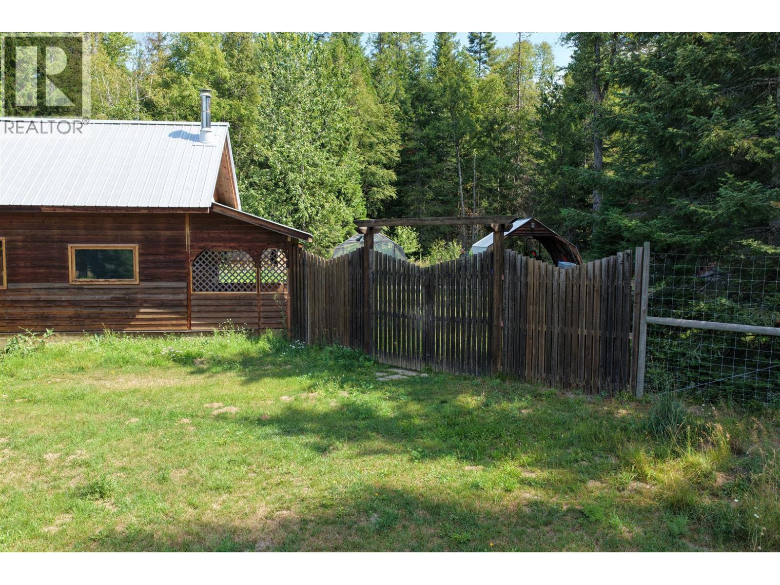 152 Talbot Road, Nelway, British Columbia  V0G 1Z0 - Photo 12 - 10366984