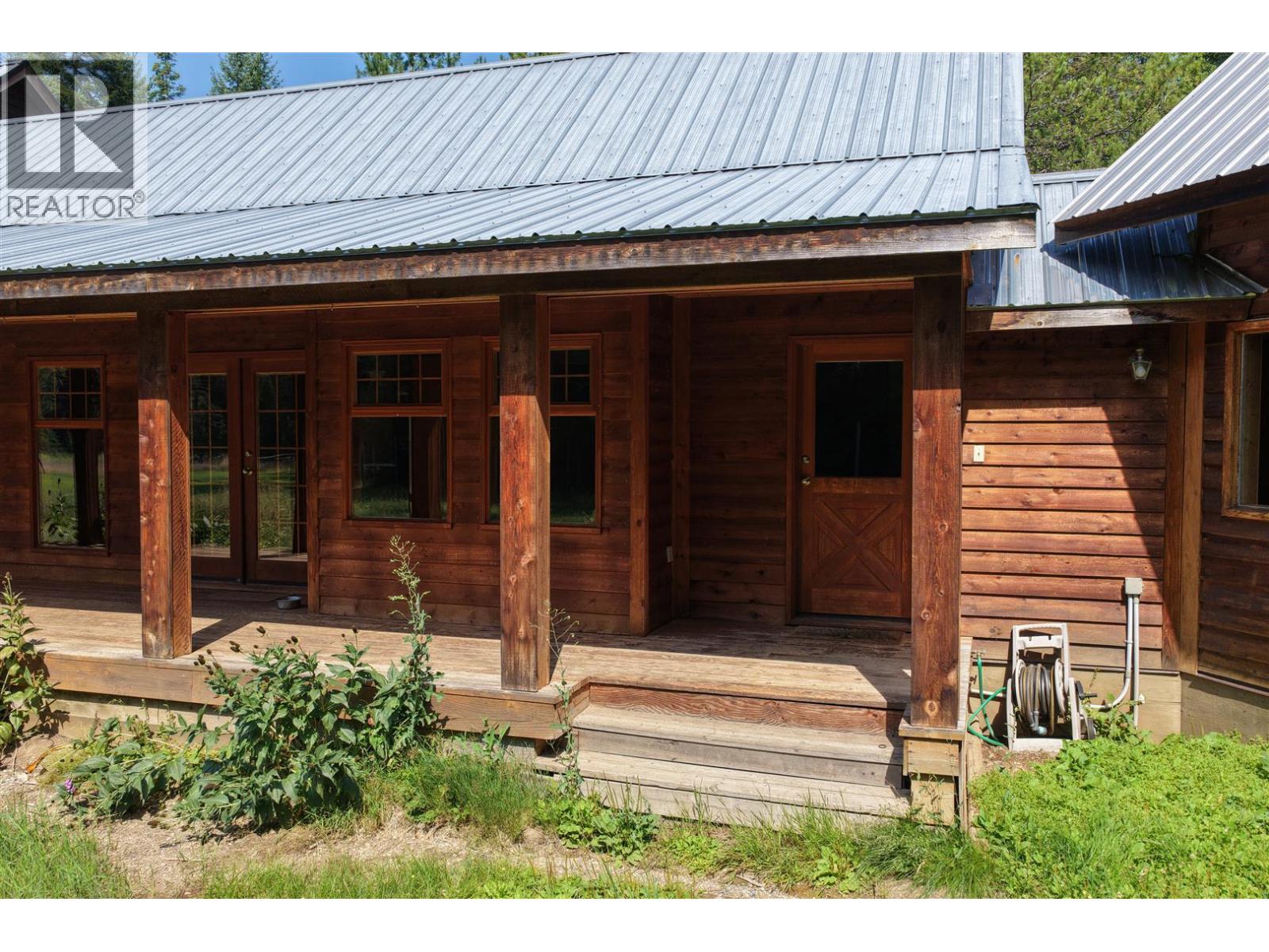 152 Talbot Road, Nelway, British Columbia  V0G 1Z0 - Photo 13 - 10366984