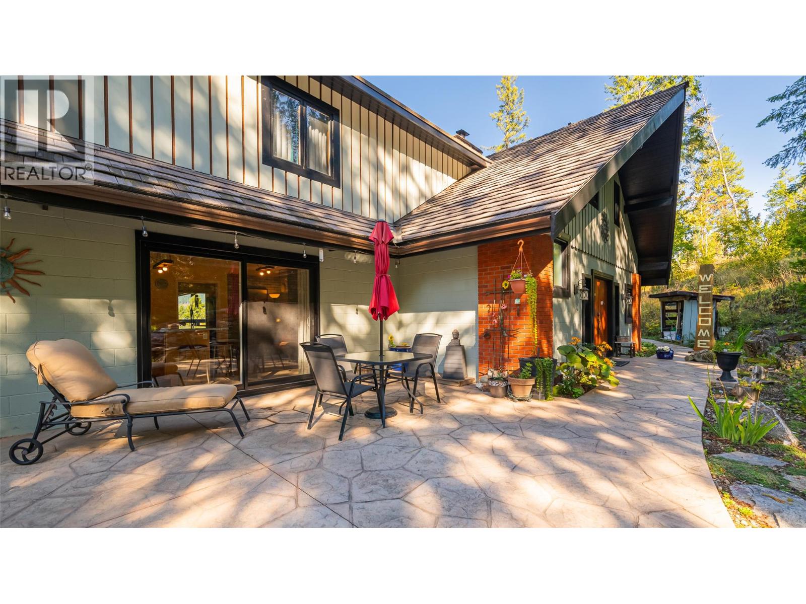 134 Riondel Road, Kootenay Bay, British Columbia  V0B 1X0 - Photo 4 - 10366530