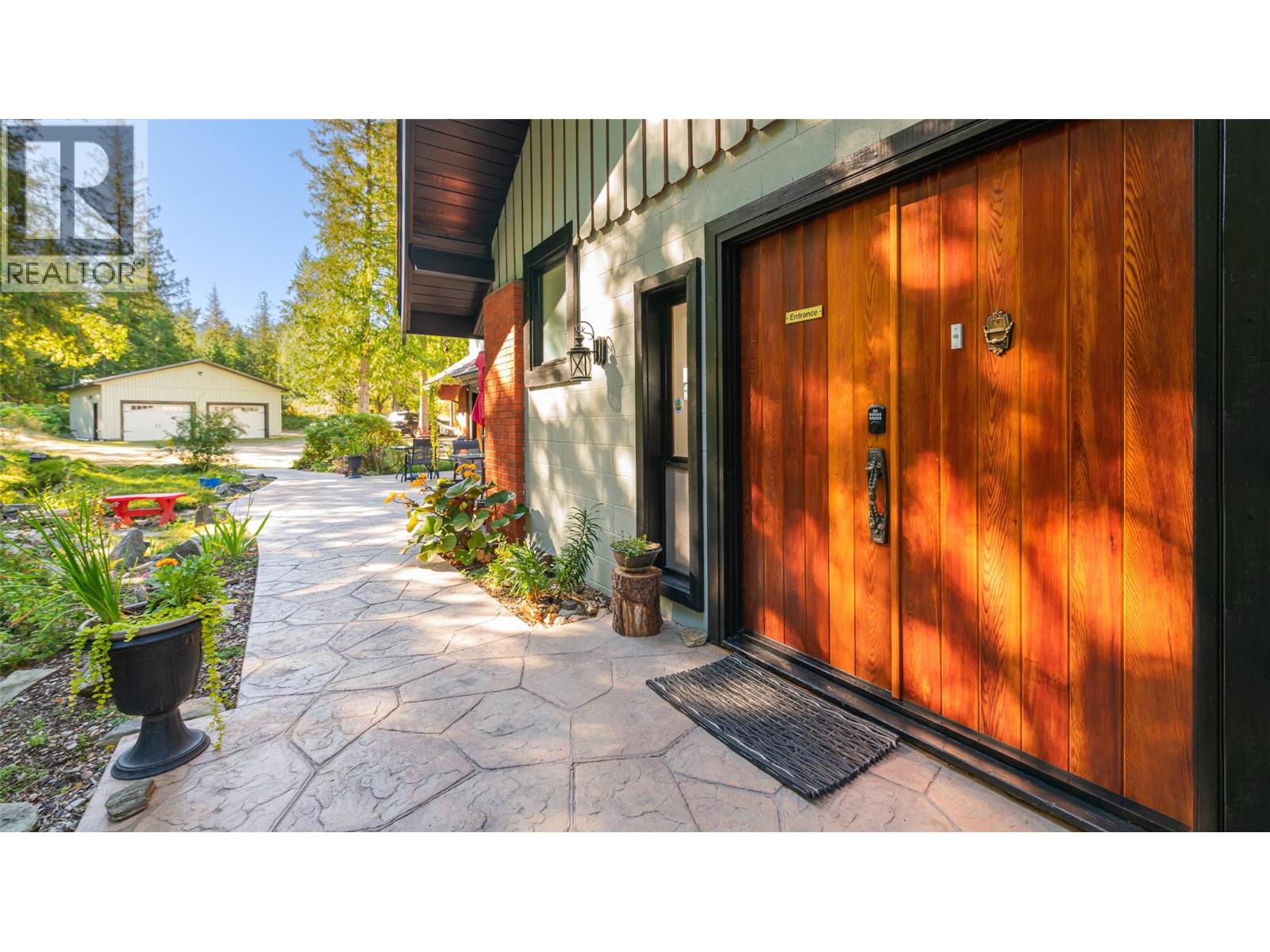 134 Riondel Road, Kootenay Bay, British Columbia  V0B 1X0 - Photo 9 - 10366530