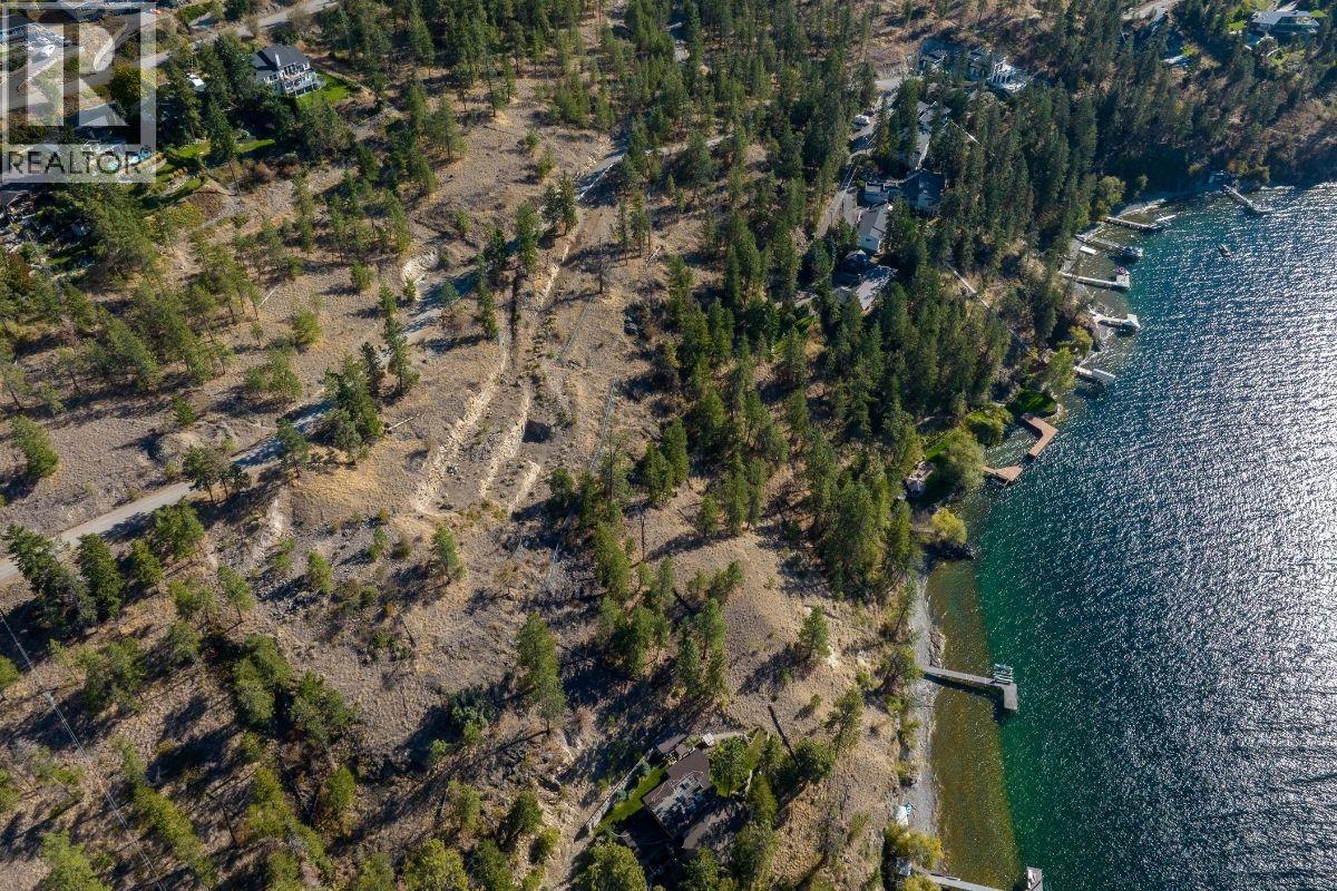 250 Lochview Road, Kelowna, British Columbia  V1V 1G8 - Photo 4 - 10366940