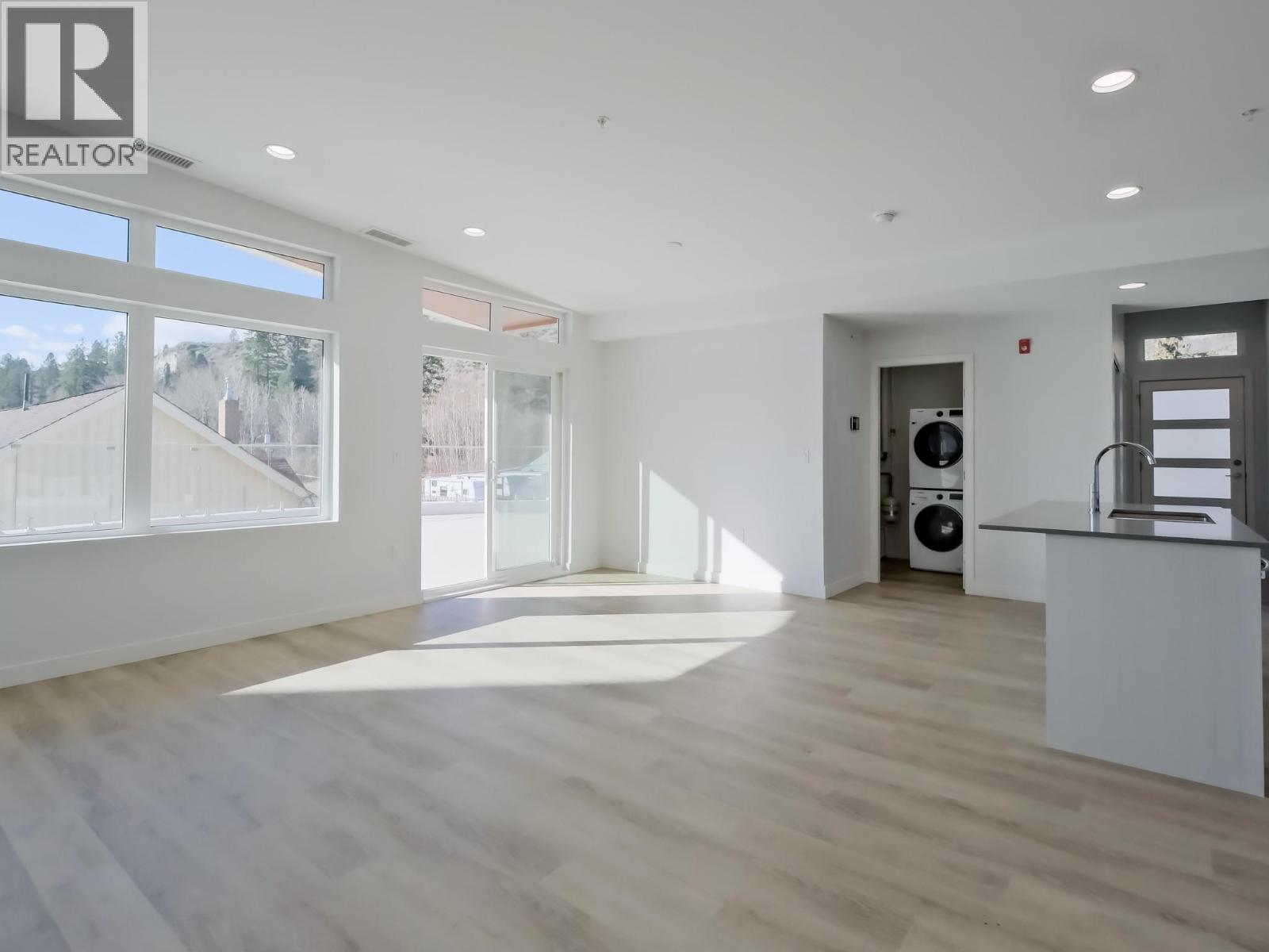 13417 Lakeshore Drive S Unit# 201, Summerland, British Columbia  V0H 1Z1 - Photo 12 - 10367029