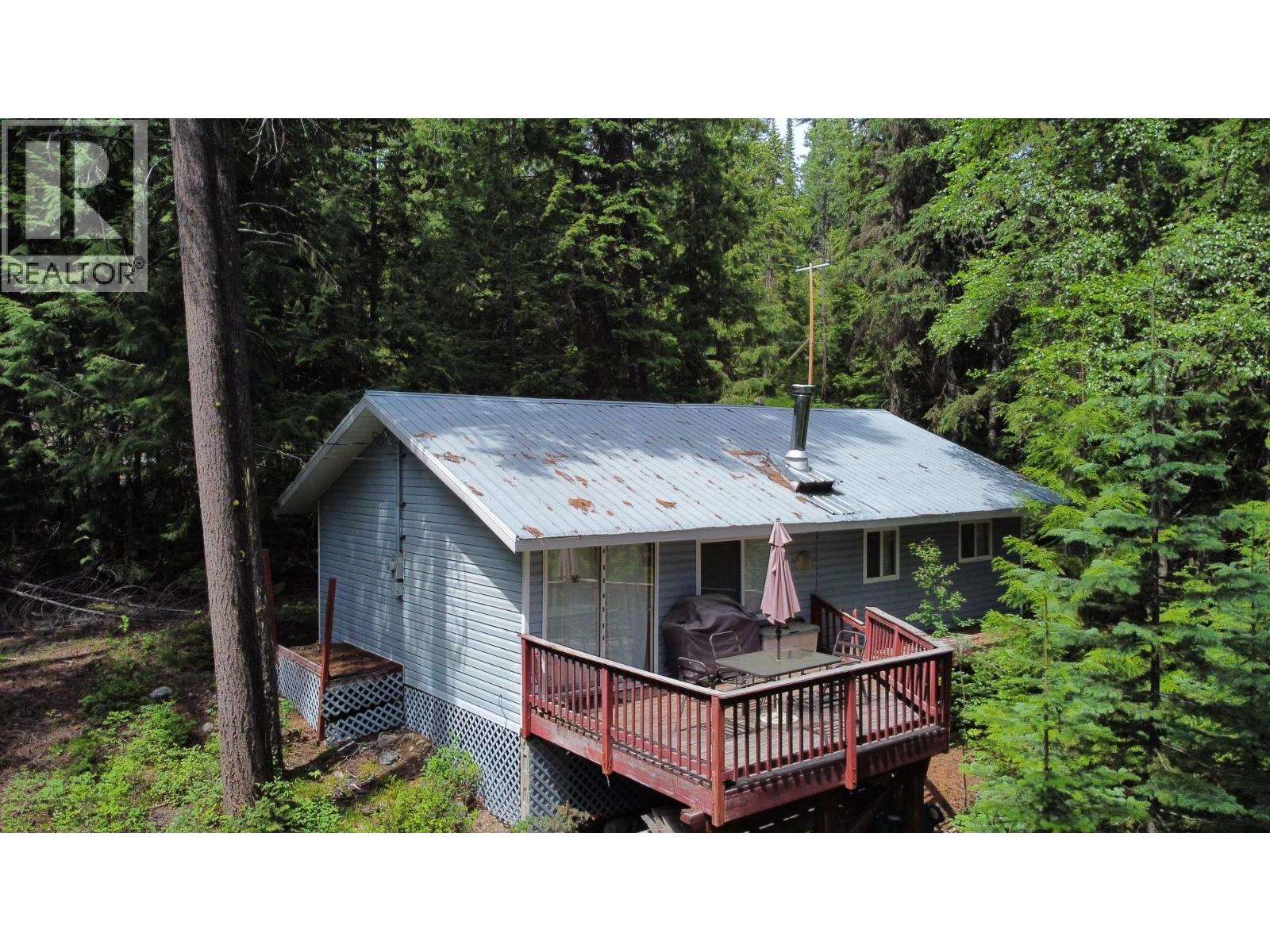 2832 Jewel Lake Road, Jewel Lake, British Columbia  V0H 1J0 - Photo 1 - 10367027