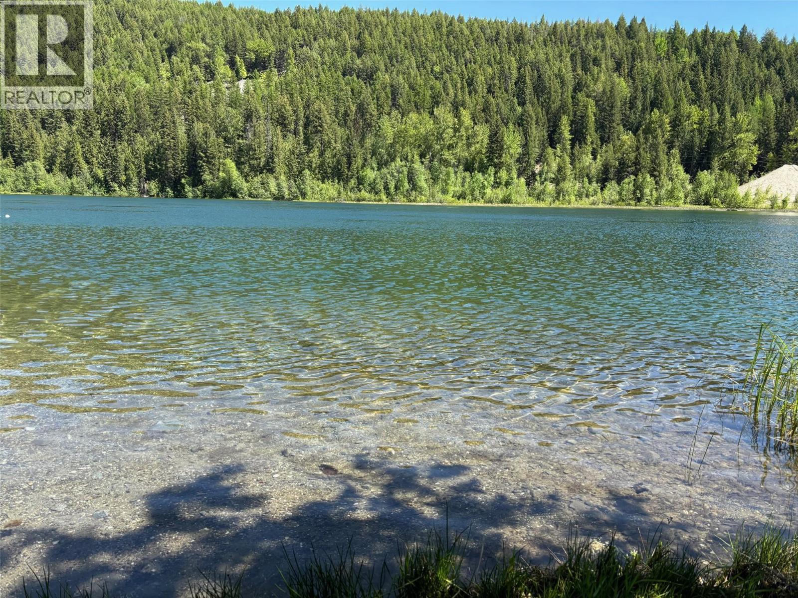 2832 Jewel Lake Road, Jewel Lake, British Columbia  V0H 1J0 - Photo 12 - 10367027