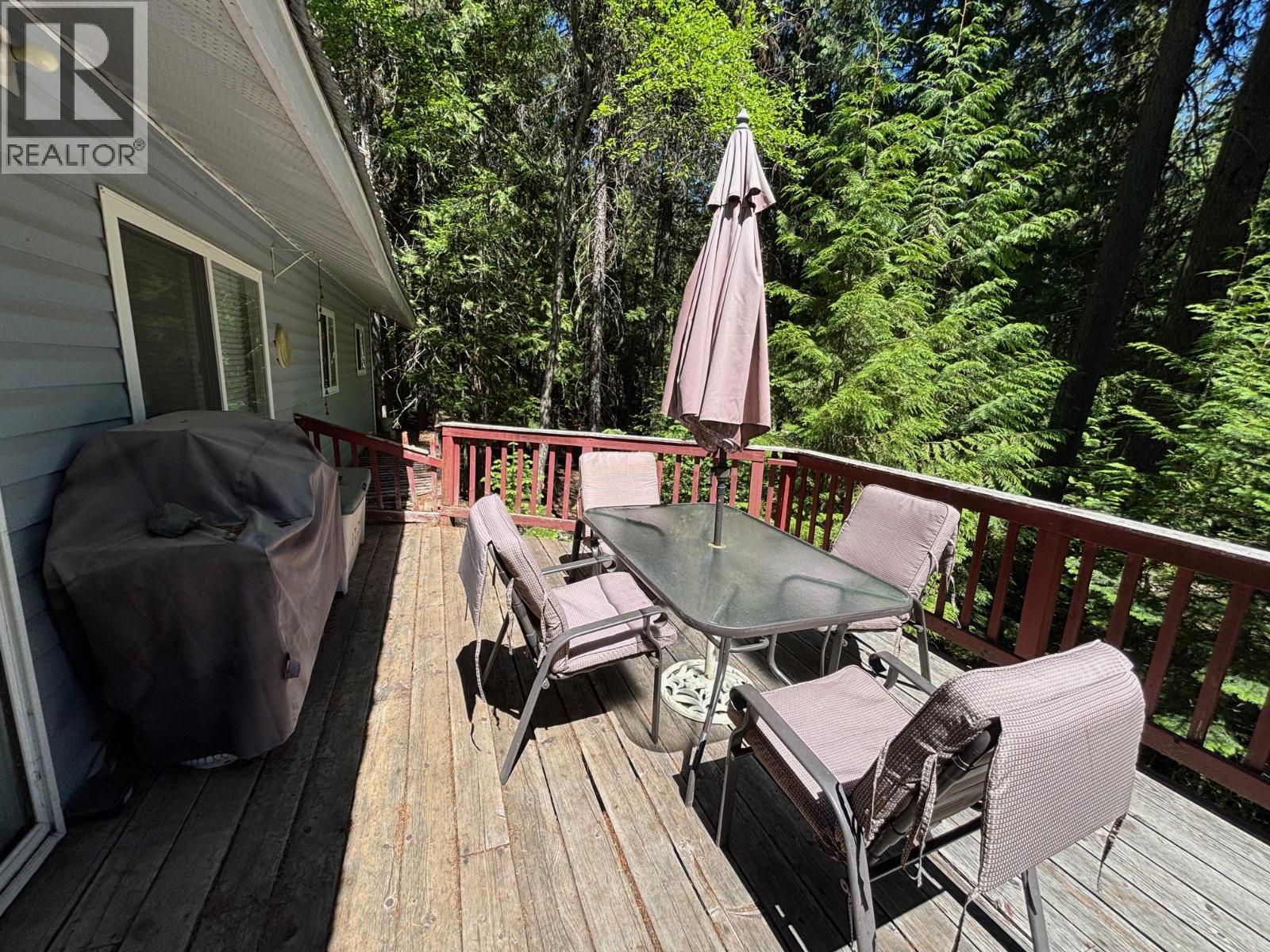 2832 Jewel Lake Road, Jewel Lake, British Columbia  V0H 1J0 - Photo 4 - 10367027