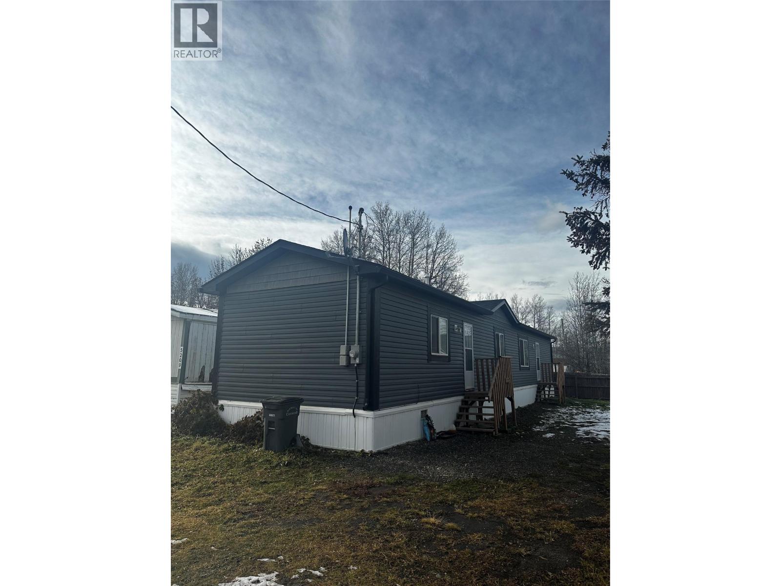 5207 43 Street, Chetwynd, British Columbia  V0C 1J0 - Photo 1 - 10366972