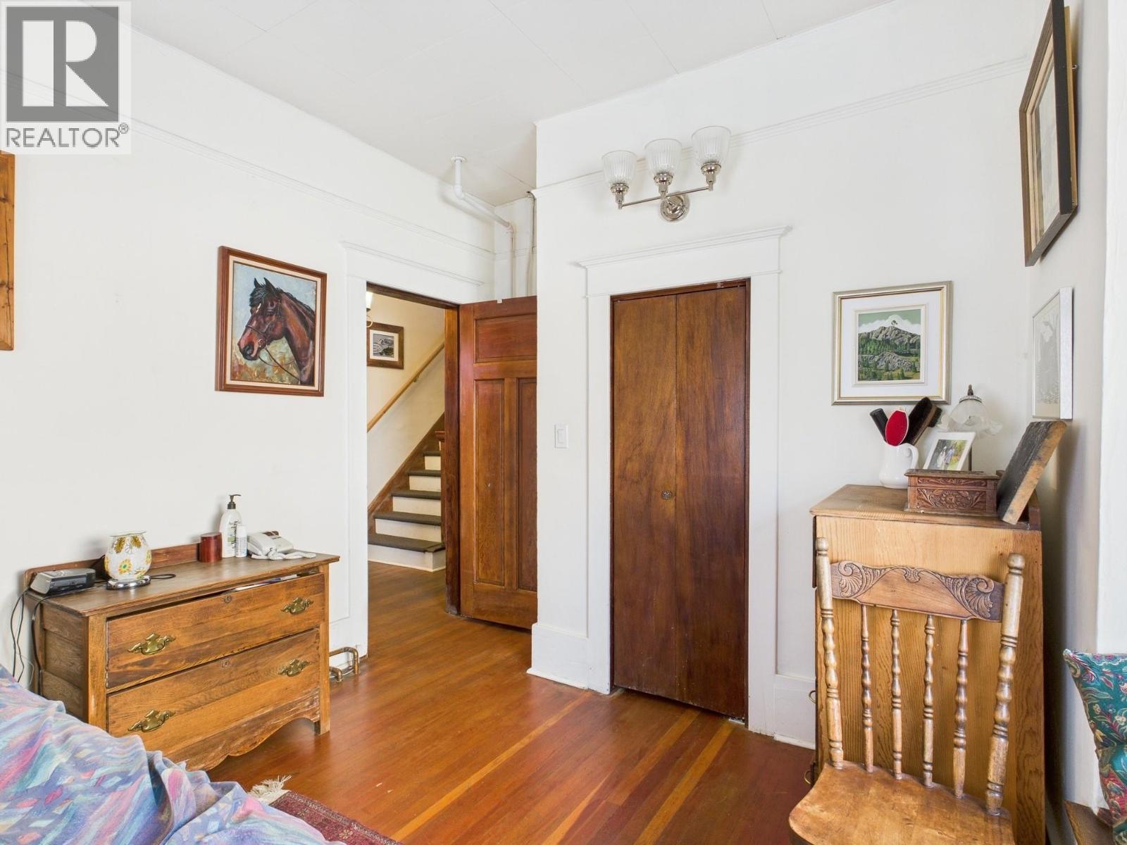 555 School Avenue, Oliver, British Columbia  V0H 1T0 - Photo 21 - 10367036