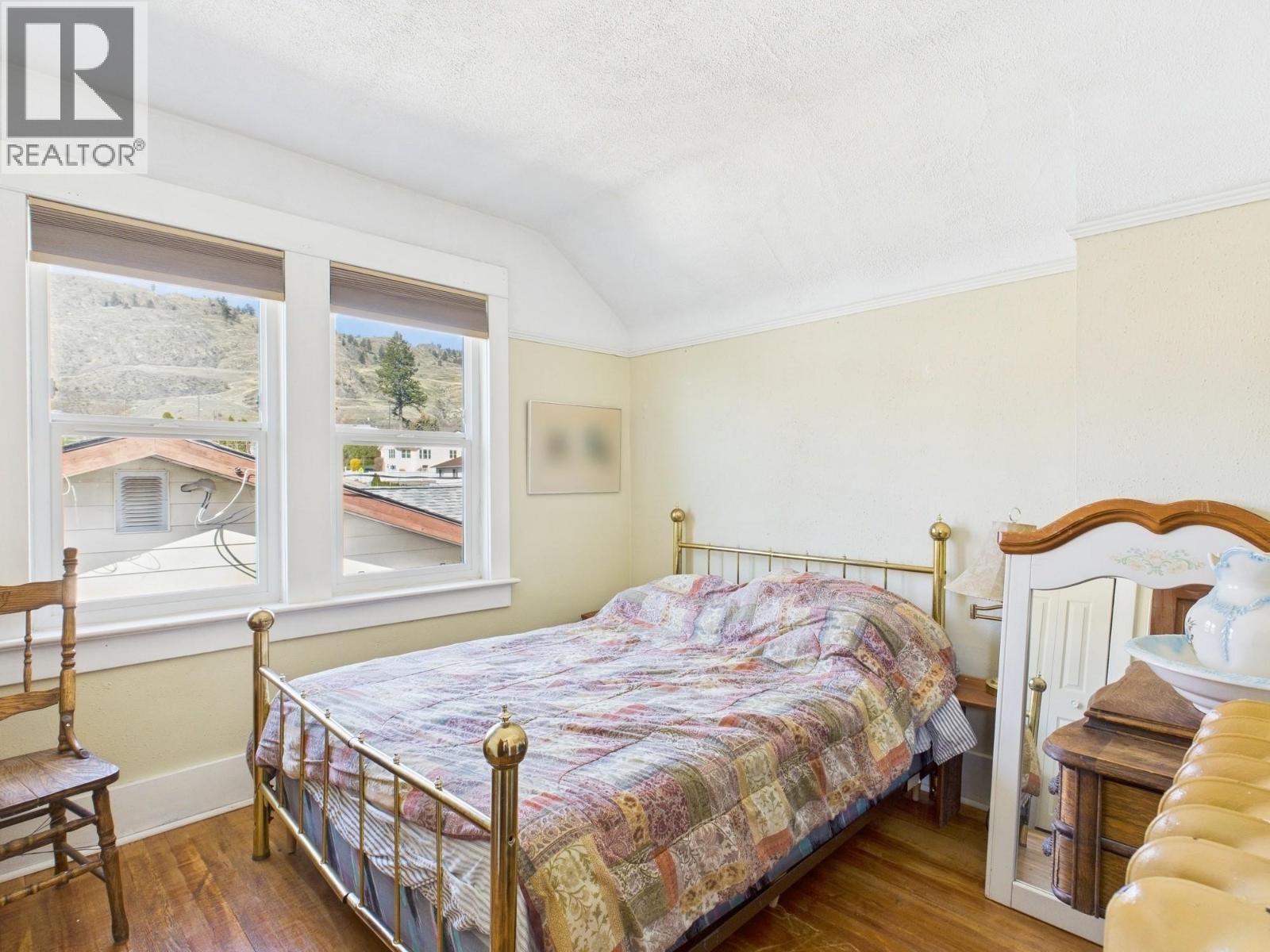 555 School Avenue, Oliver, British Columbia  V0H 1T0 - Photo 23 - 10367036